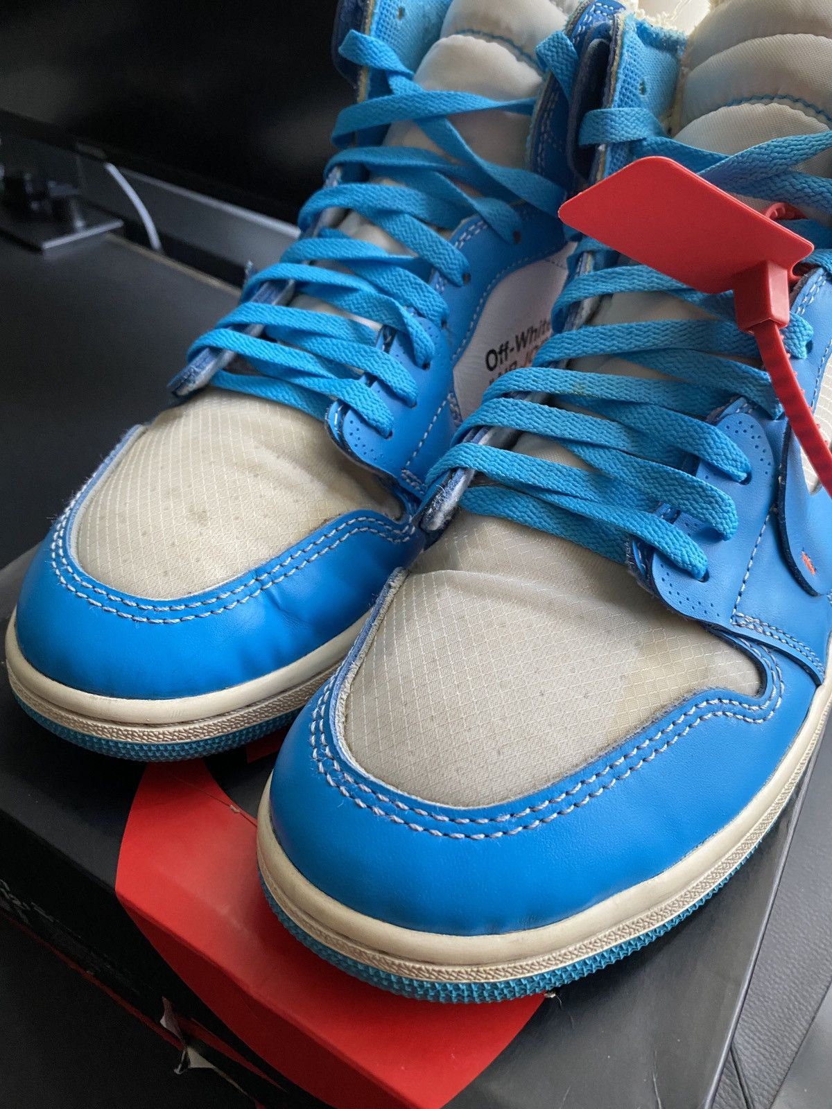 Nike × Off-White Off-White x Air Jordan 1 High UNC size 11 used Size US 11 / EU 44 - 4 Thumbnail