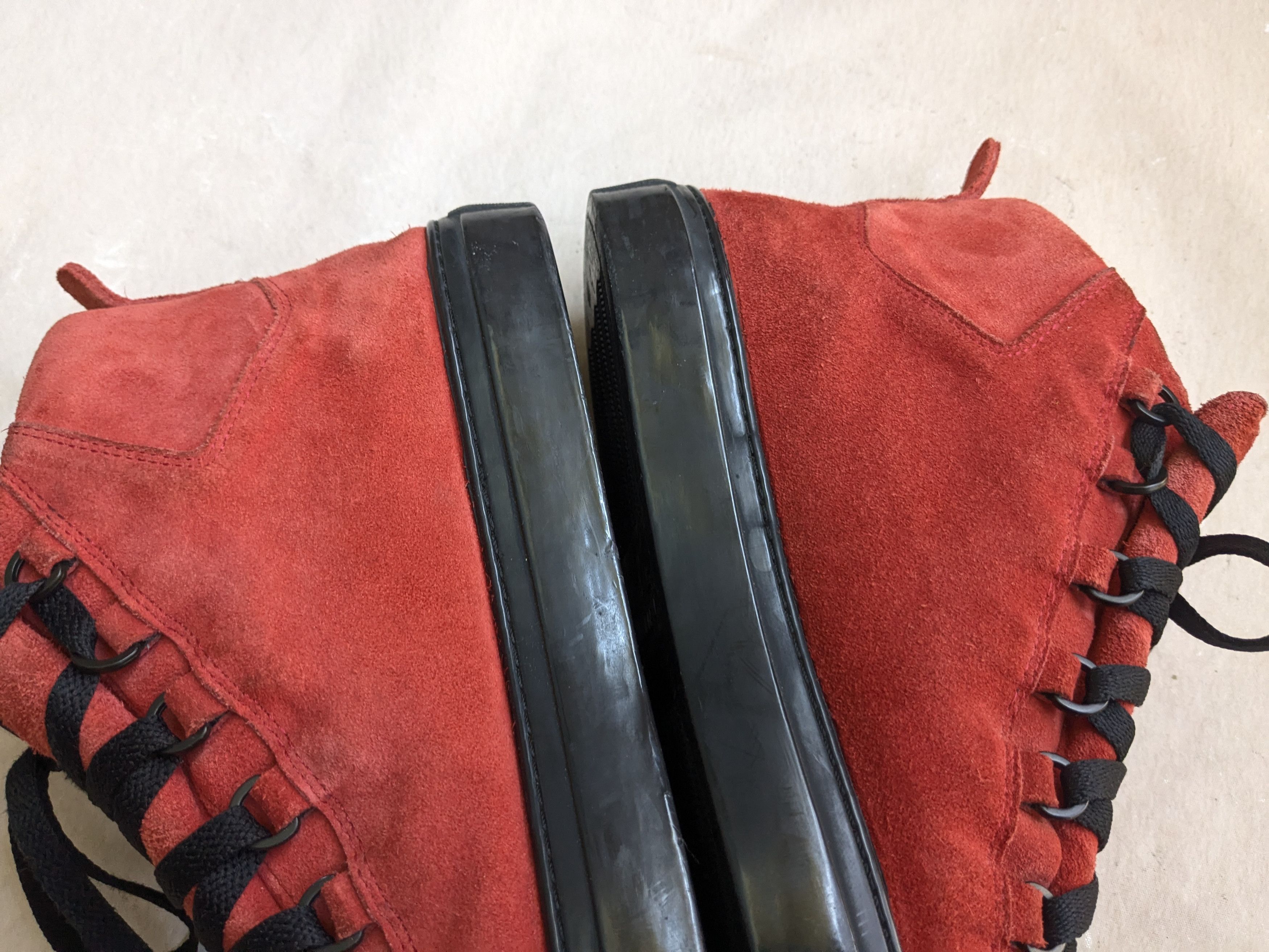 Balenciaga Balenciaga Arena Red Suede 10 Leather High Tops Black Size US 10 / EU 43 - 12 Thumbnail