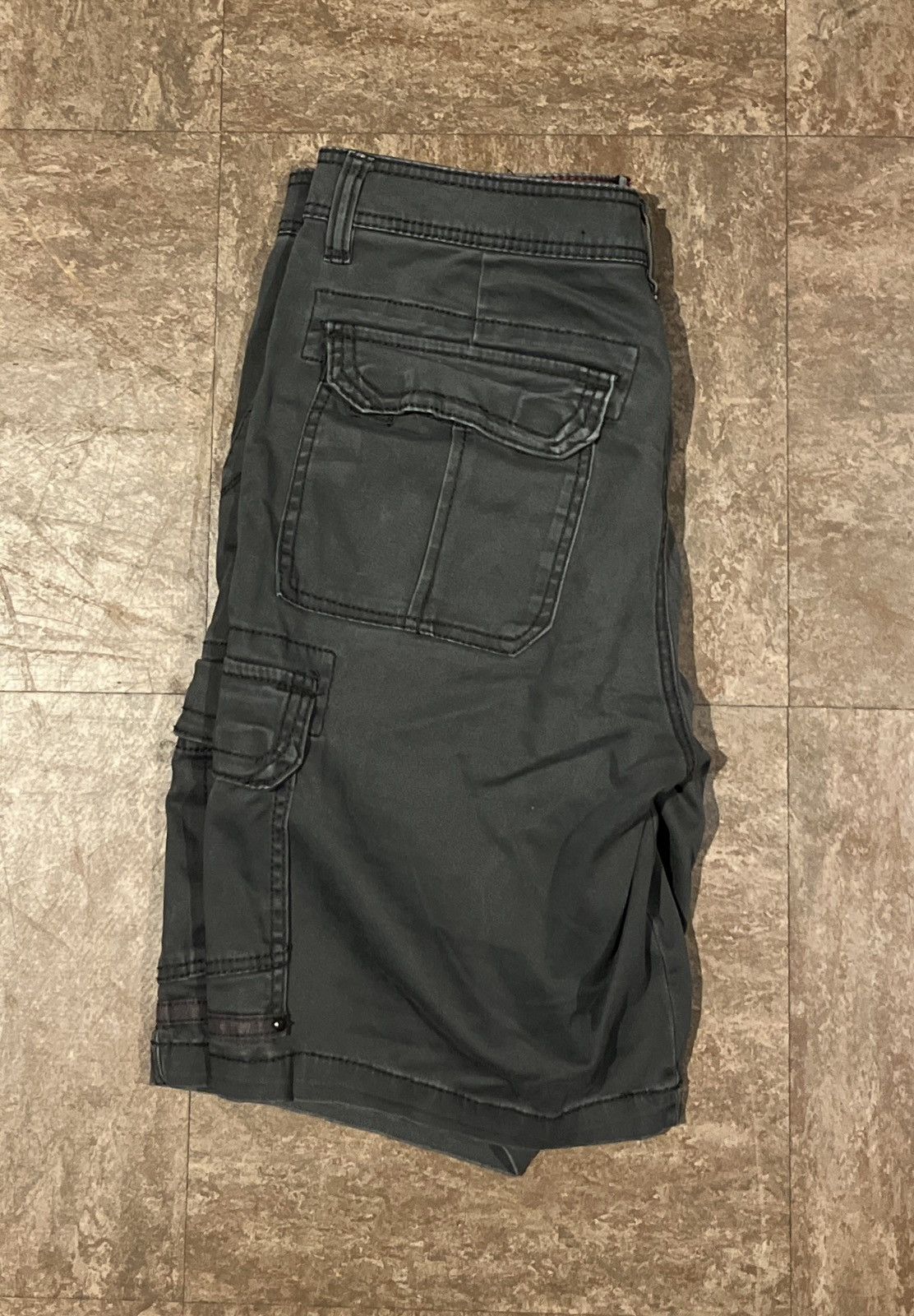 UNIONBAY Grey Shorts Size US 34 / EU 50 - 2 Thumbnail