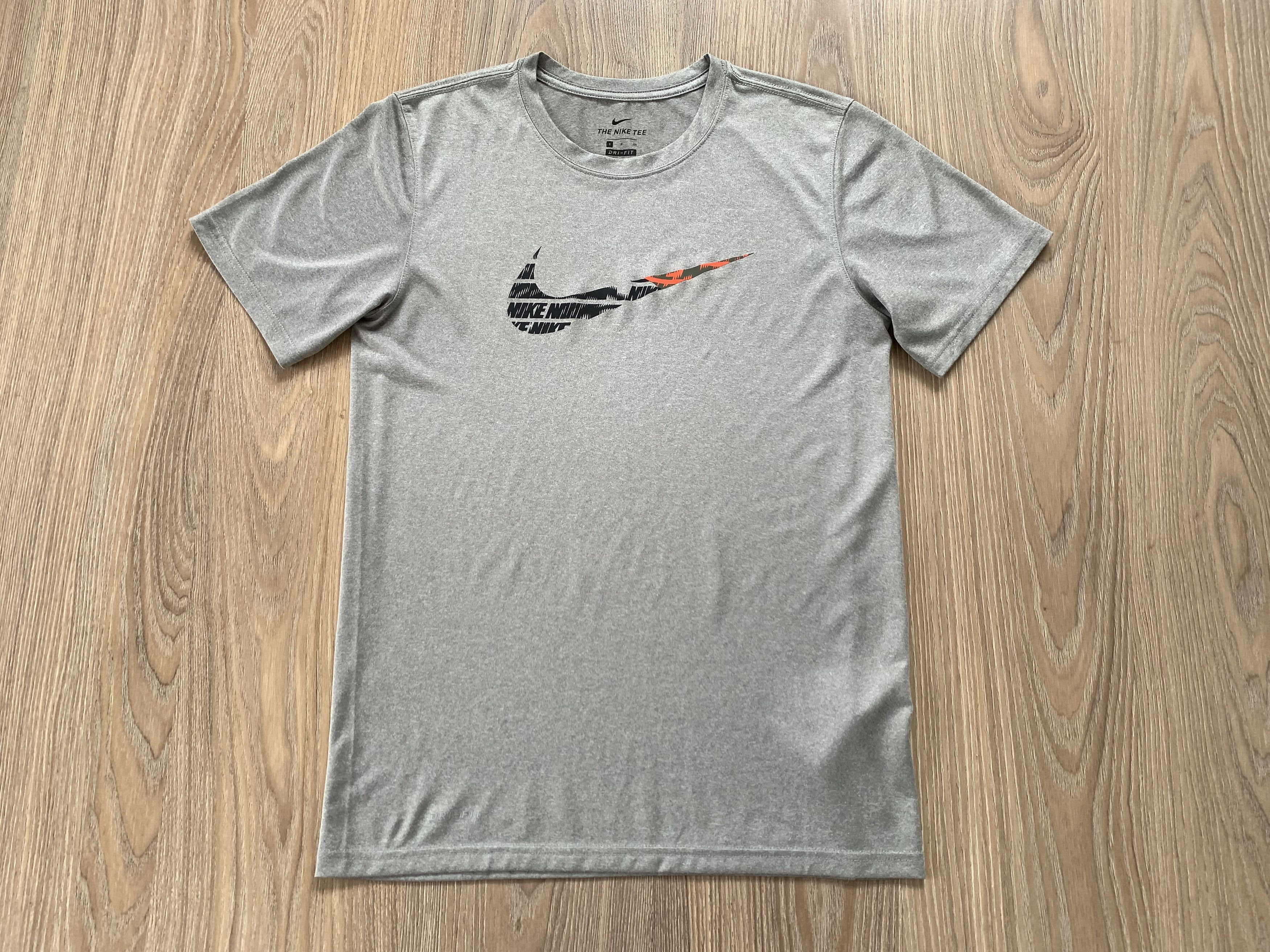 Nike Nike Dri-FIT Grey Swoosh Logo T-Shirt Size US S / EU 44-46 / 1 - 2 Thumbnail