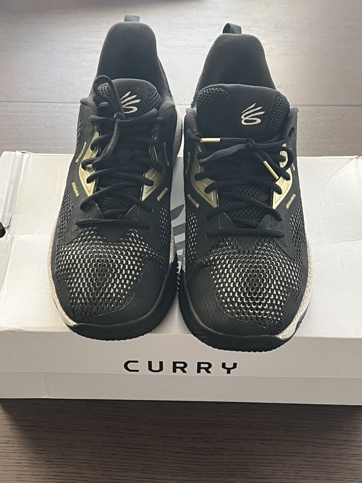 Under Armour Curry Hovr splash 3 / “black, gold and white”/ 13M Size US 13 / EU 46 - 6 Thumbnail