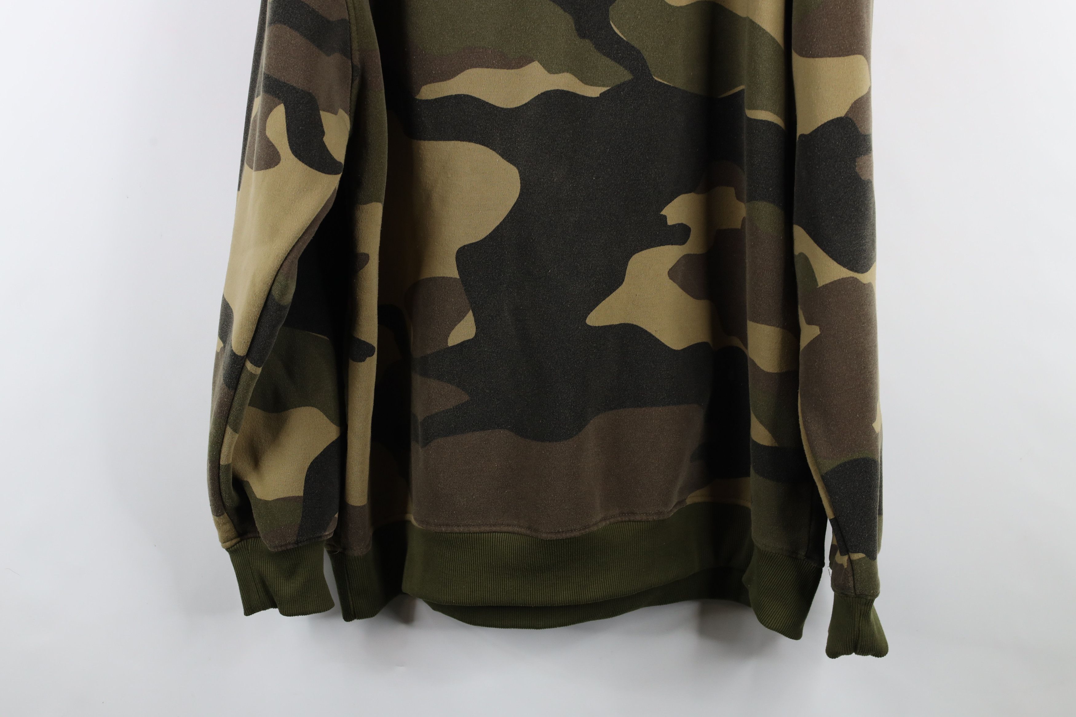 Vintage Vintage 90s Streetwear Heavy Camouflage Hoodie Sweatshirt Size US XXL / EU 58 / 5 - 13 Thumbnail