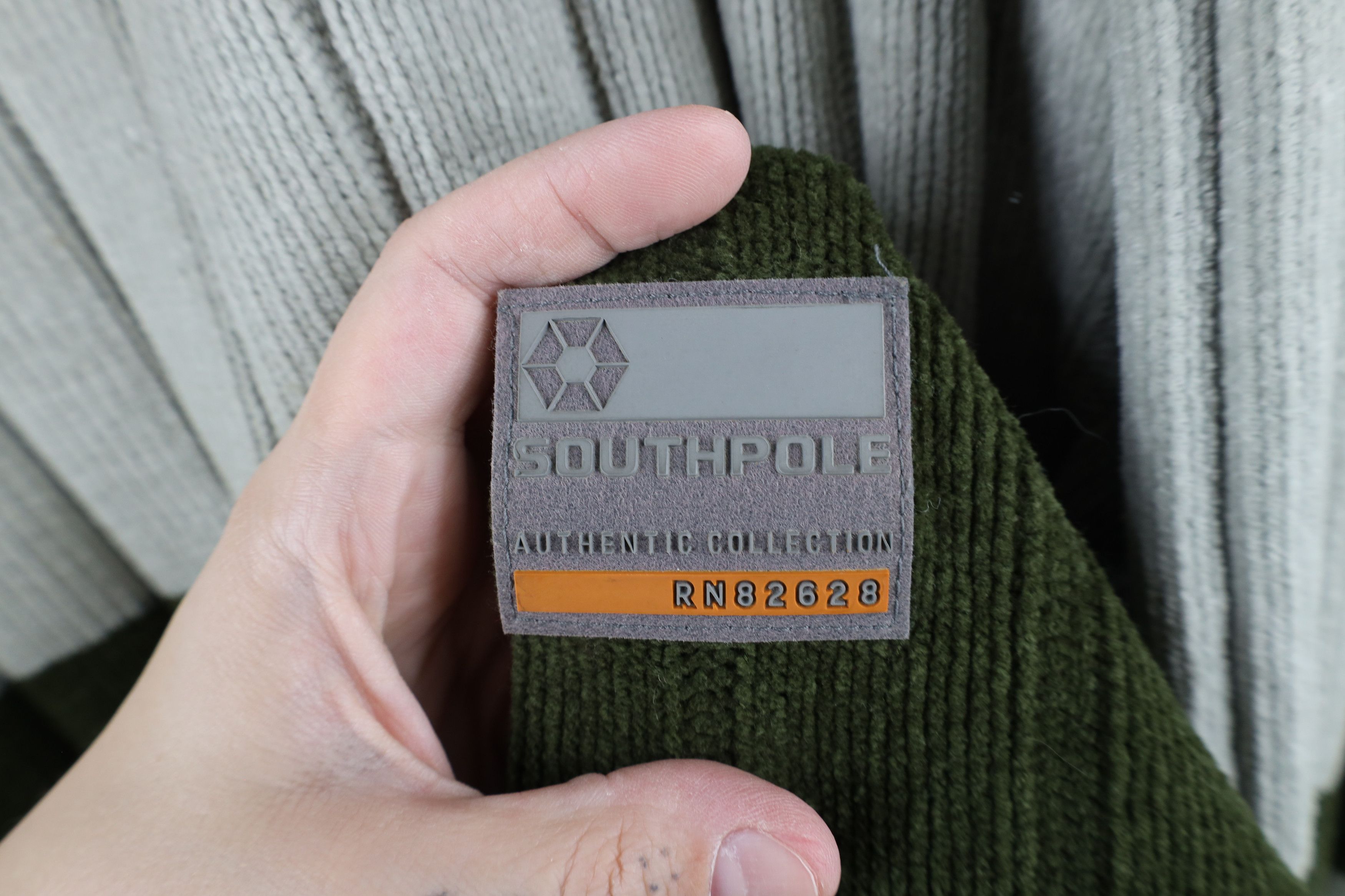 Southpole × Vintage Vintage 90s Southpole Block Ribbed Knit Baggy Fleece Sweater Size US XL / EU 56 / 4 - 4 Thumbnail