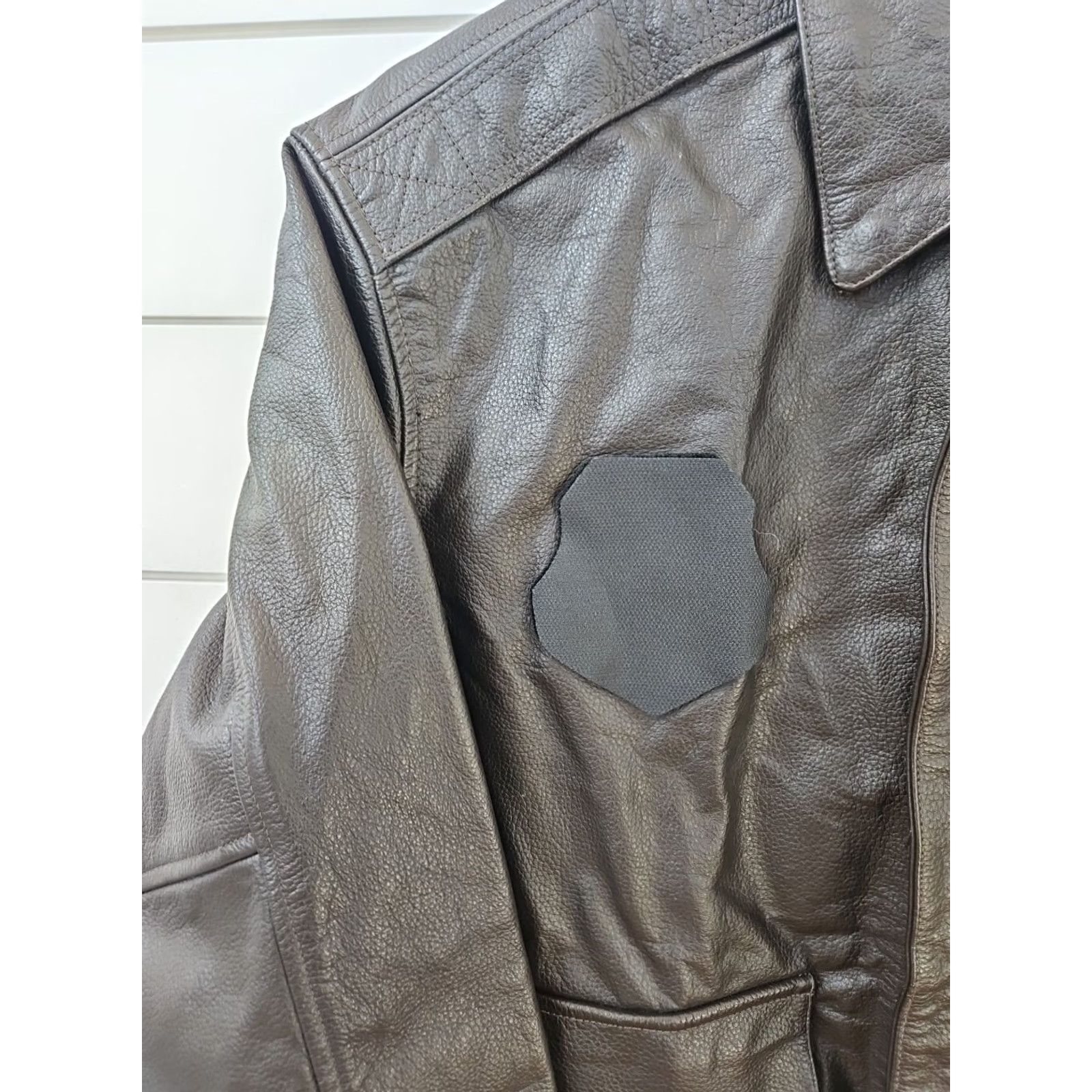 Vintage VINTAGE Avirex Air Force Bomber Jacket Coat Mens 44 Long Leather Army Flight Zipper Brown Jacket Size US S / EU 44-46 / 1 - 4 Thumbnail