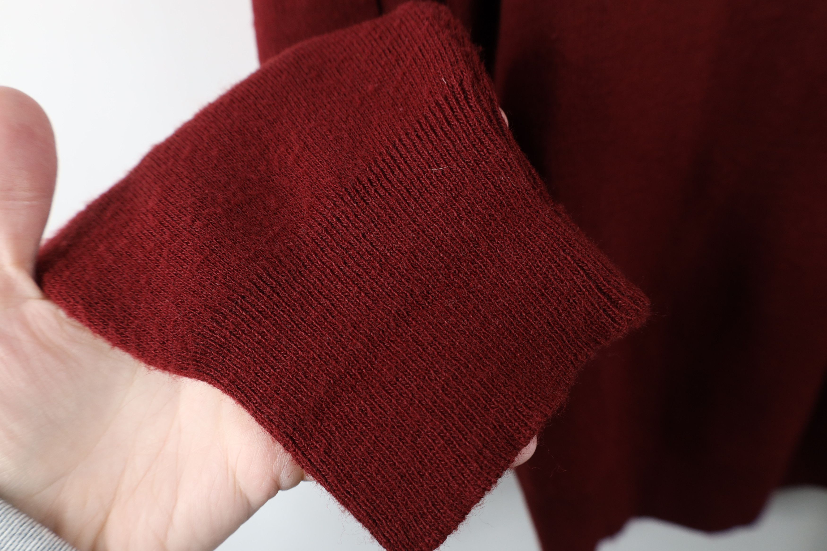 Vintage Vintage 70s Streetwear Ribbed Knit V-Neck Sweater Red USA Size US L / EU 52-54 / 3 - 5 Thumbnail