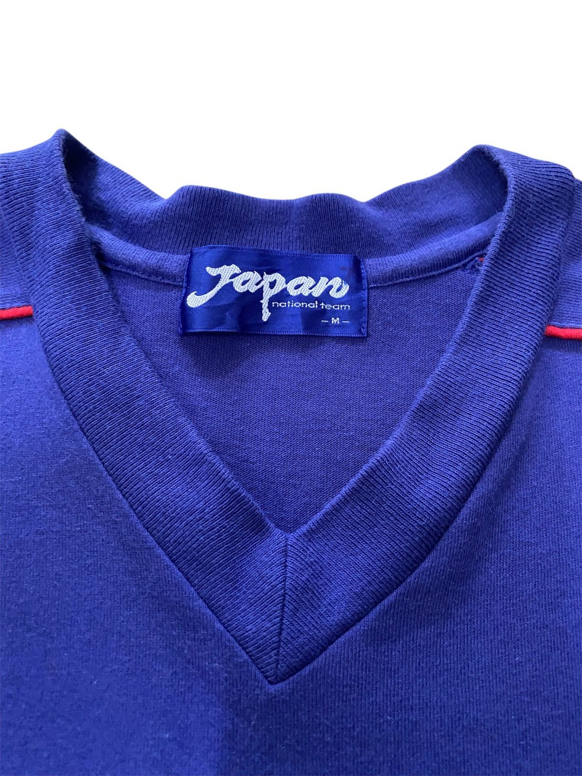 Vintage Vintage 2002-03 Japan #8 Ono (M) Size US M / EU 48-50 / 2 - 3 Thumbnail