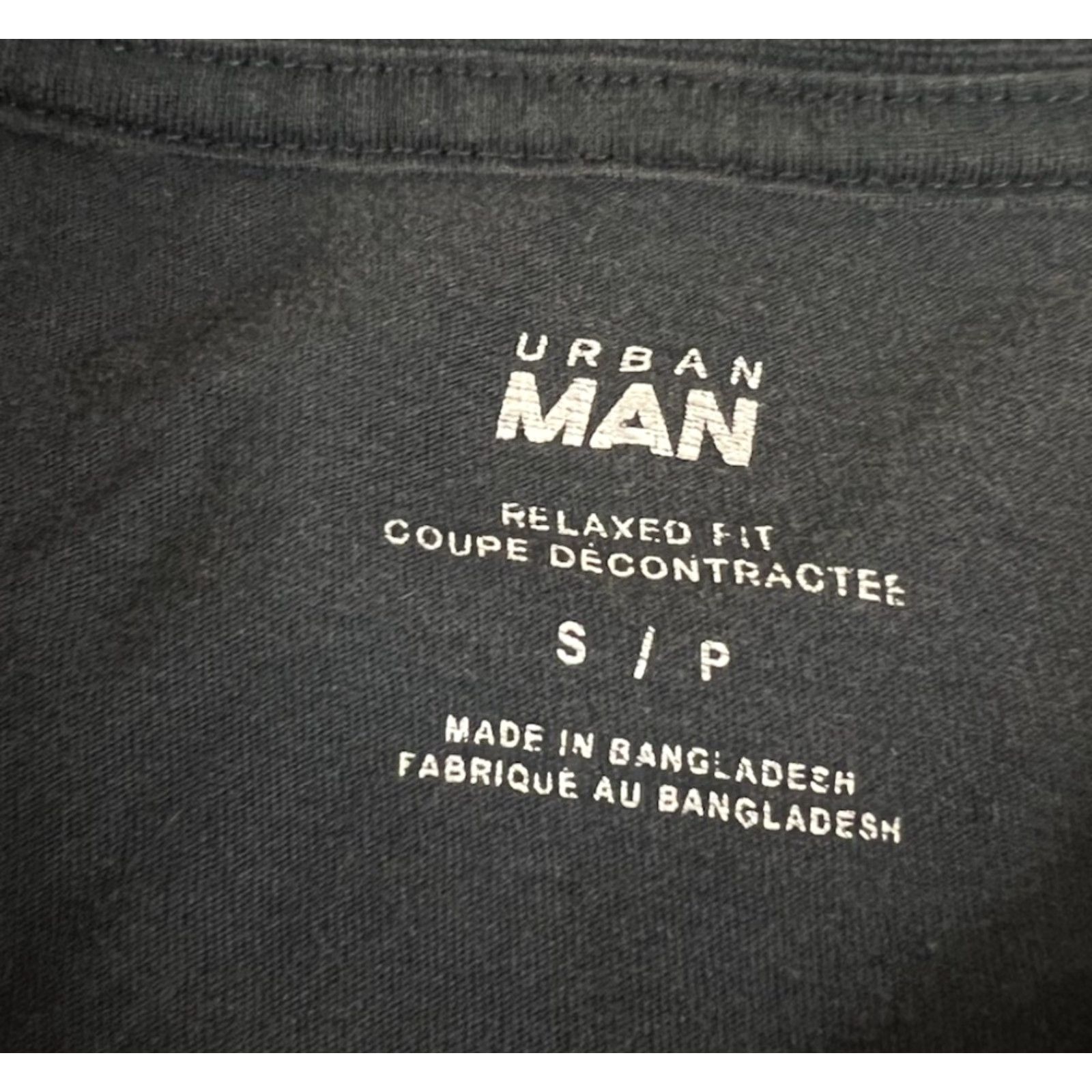 Vintage MAN T-Shirt Mens Small Size S Black Relaxed Fit Streetwear Fear Nothing Conquer Everything Shirts Size US S / EU 44-46 / 1 - 4 Thumbnail