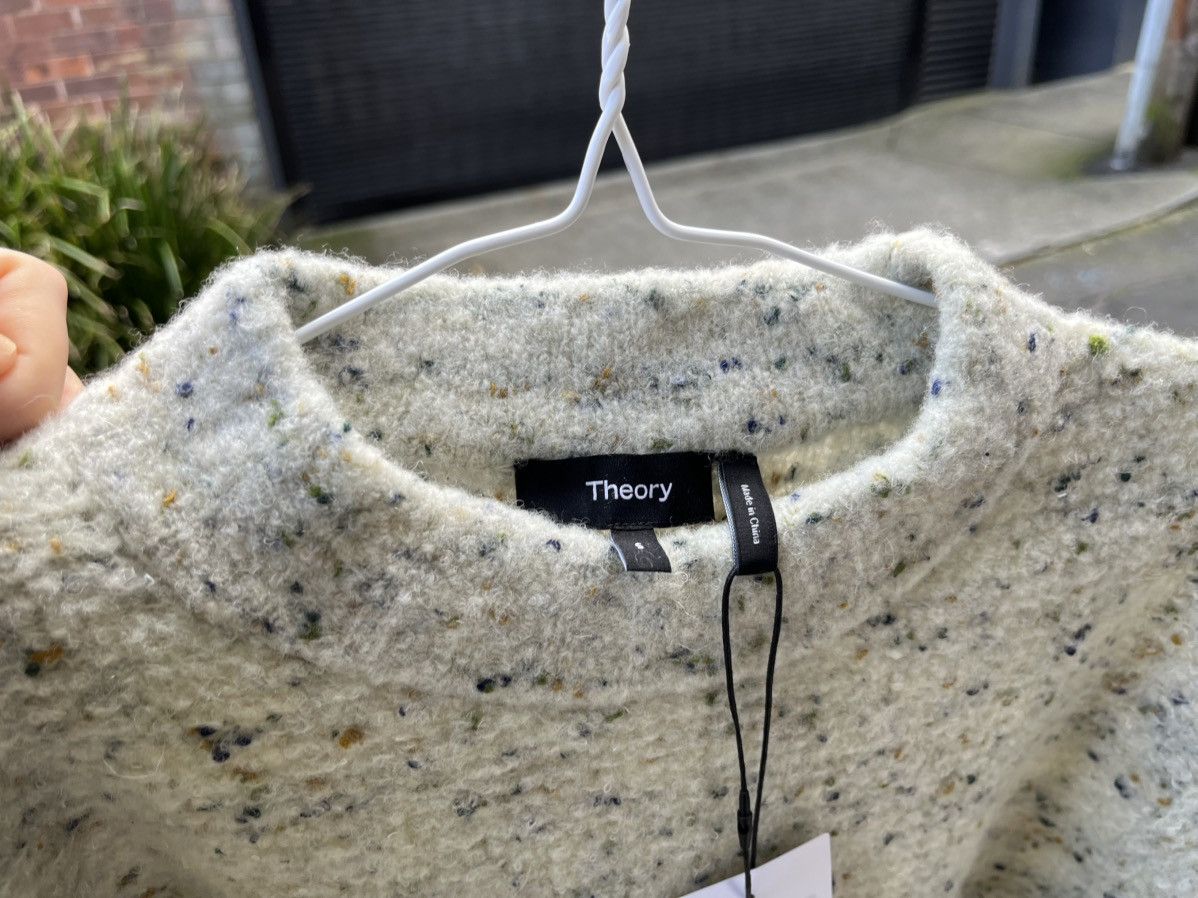 Theory Boxy Mock Neck Tweed Boucle Sweater Size S / US 4 / IT 40 - 2 Thumbnail
