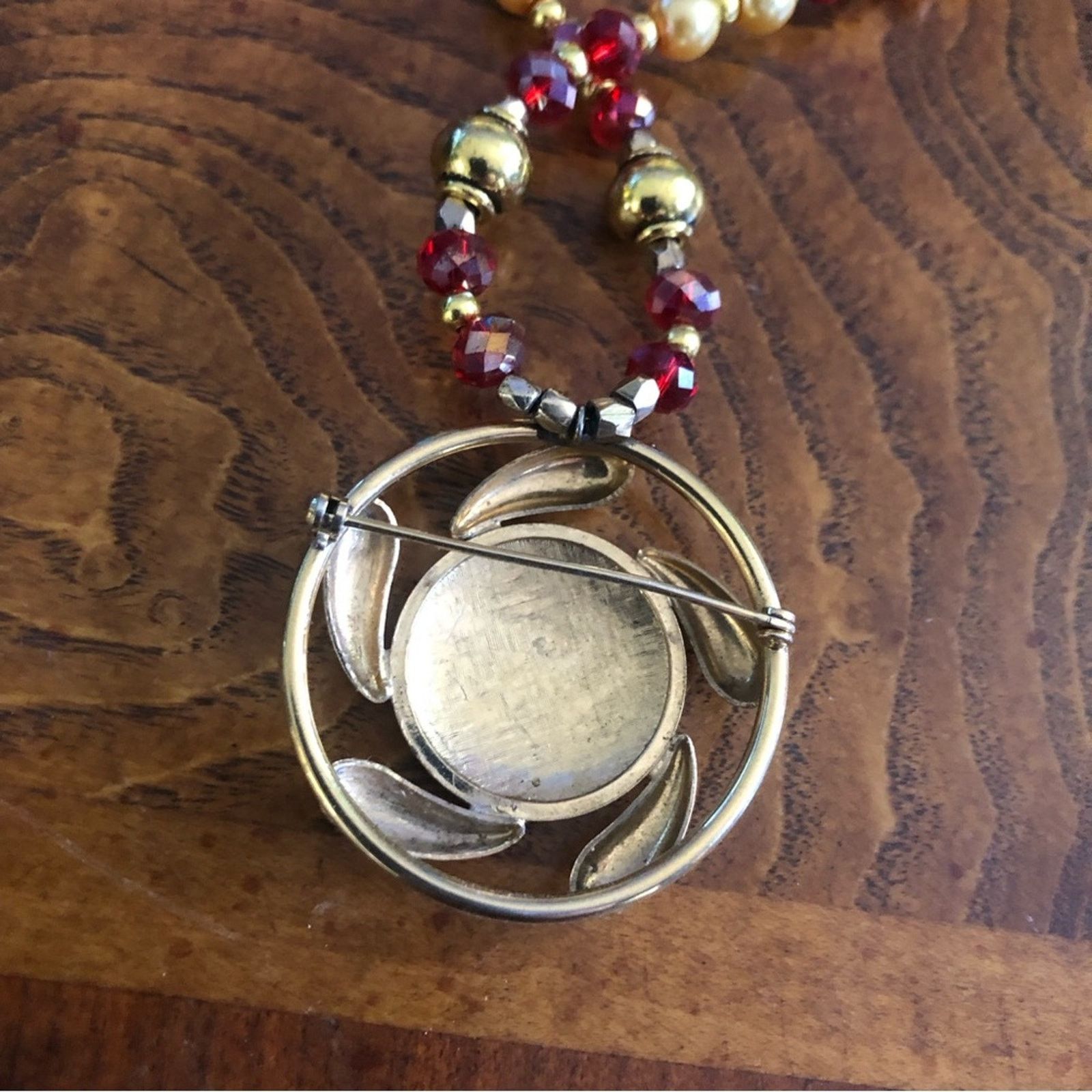Handmade Handcrafted repurpose red swirl pendant Pearl necklace Size ONE SIZE - 10 Thumbnail