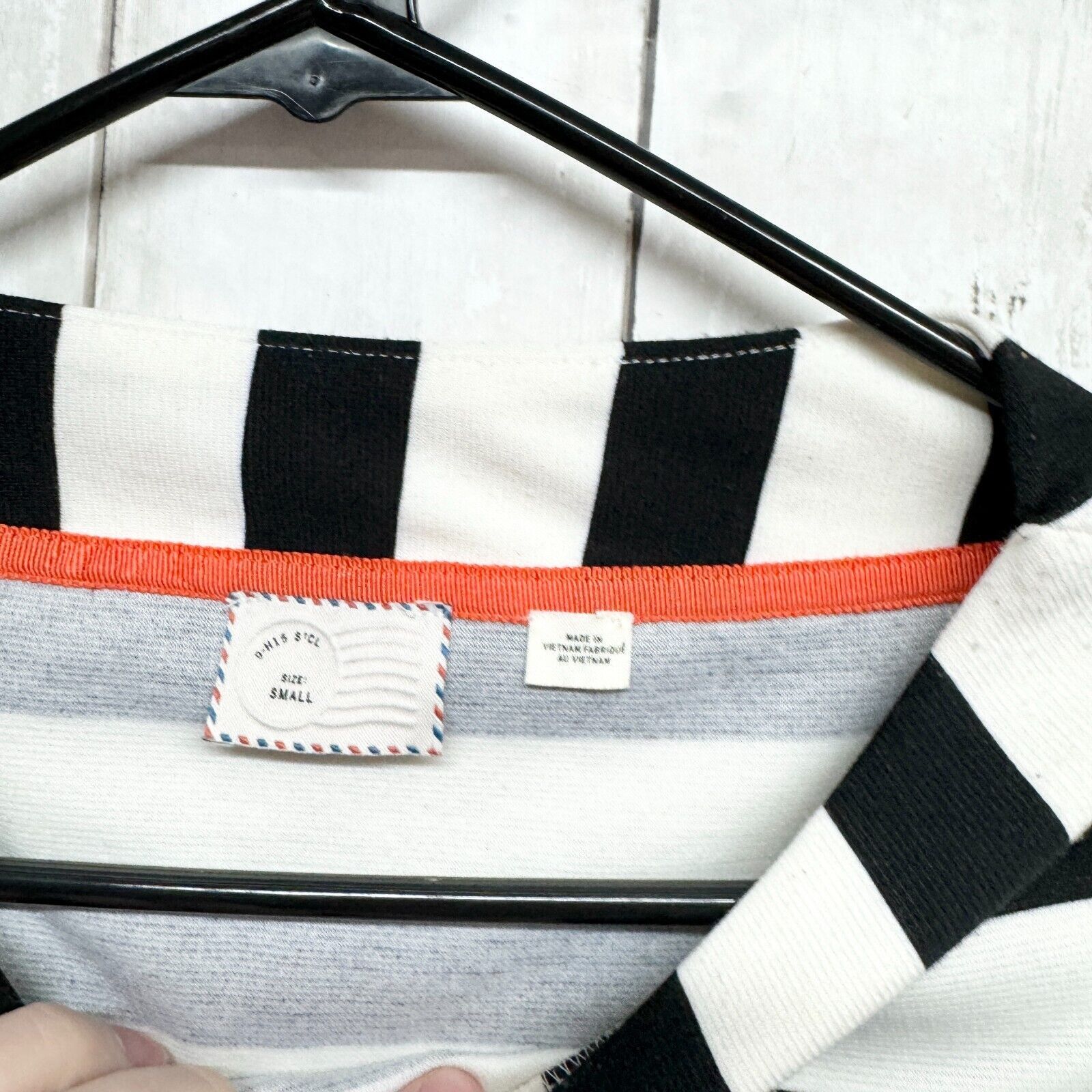 Anthropologie Anthropologie Top Sz Small Mock Neck 3/4 Sleeve Black White Size S / US 4 / IT 40 - 3 Thumbnail