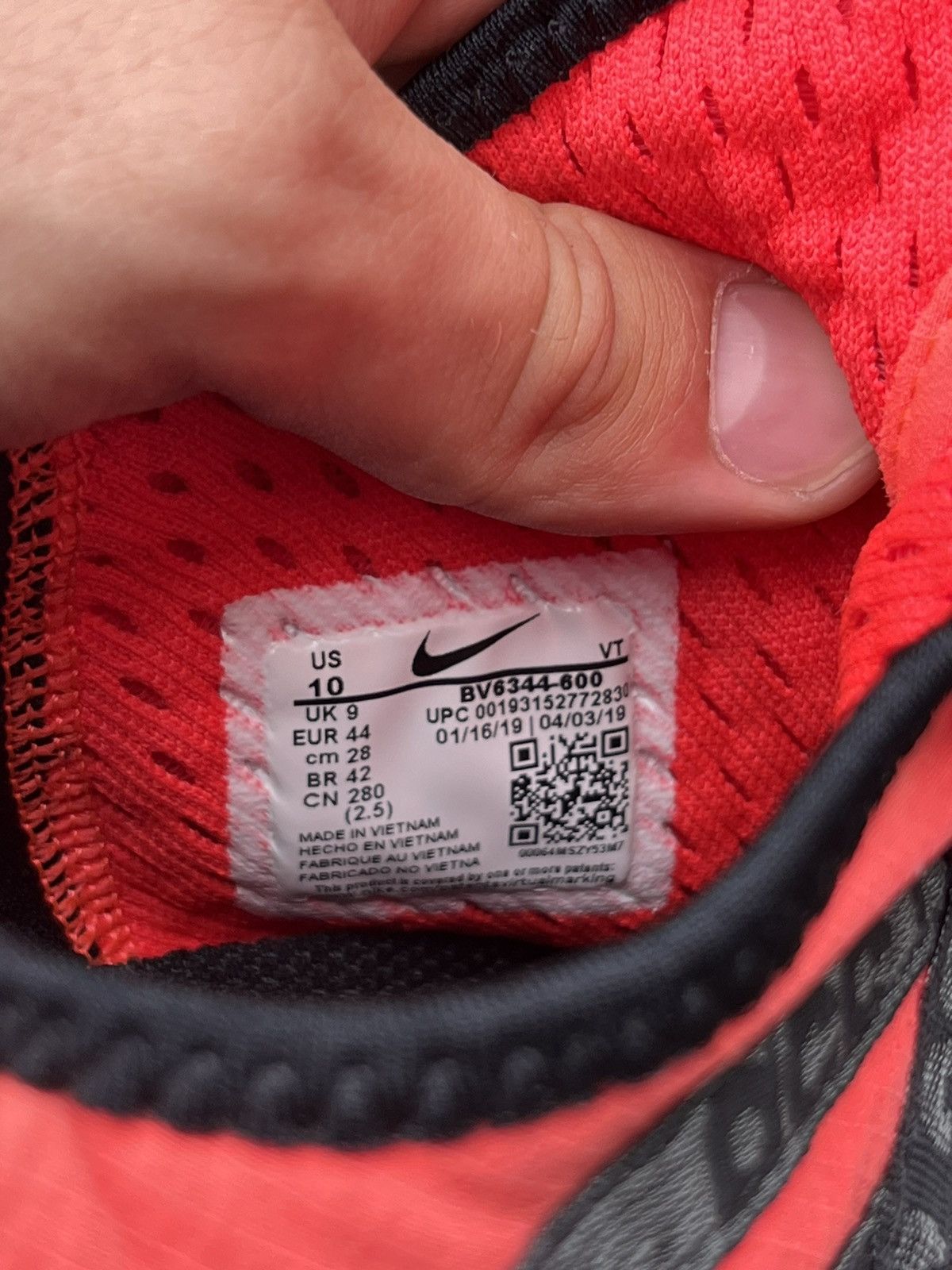 Nike ACG Sneakers Nike ACG react Terra Gobe Bright crimson men’s Size US 10 / EU 43 - 16 Thumbnail