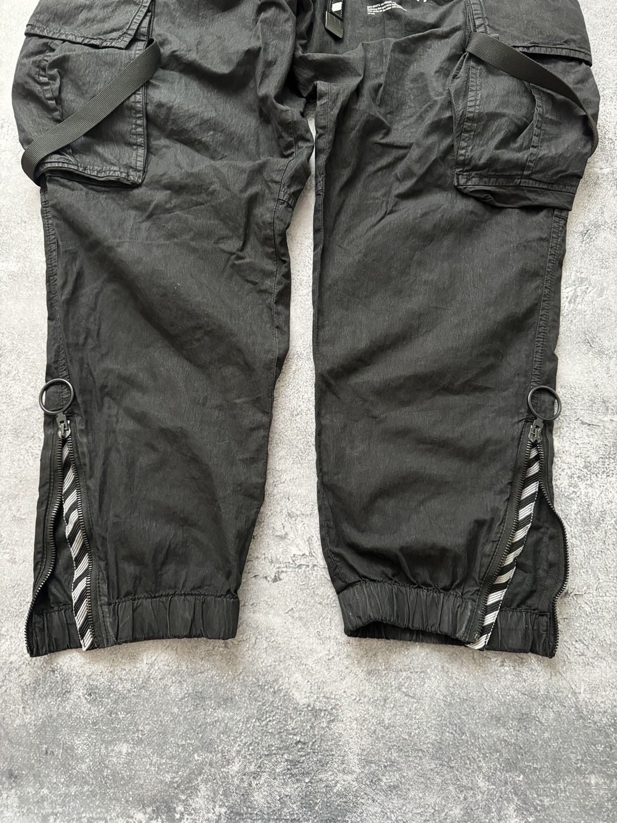 Off-White Off-White Parachute Cargo Pants “Cargo Pant” Black size 32 Size US 32 / EU 48 - 5 Thumbnail