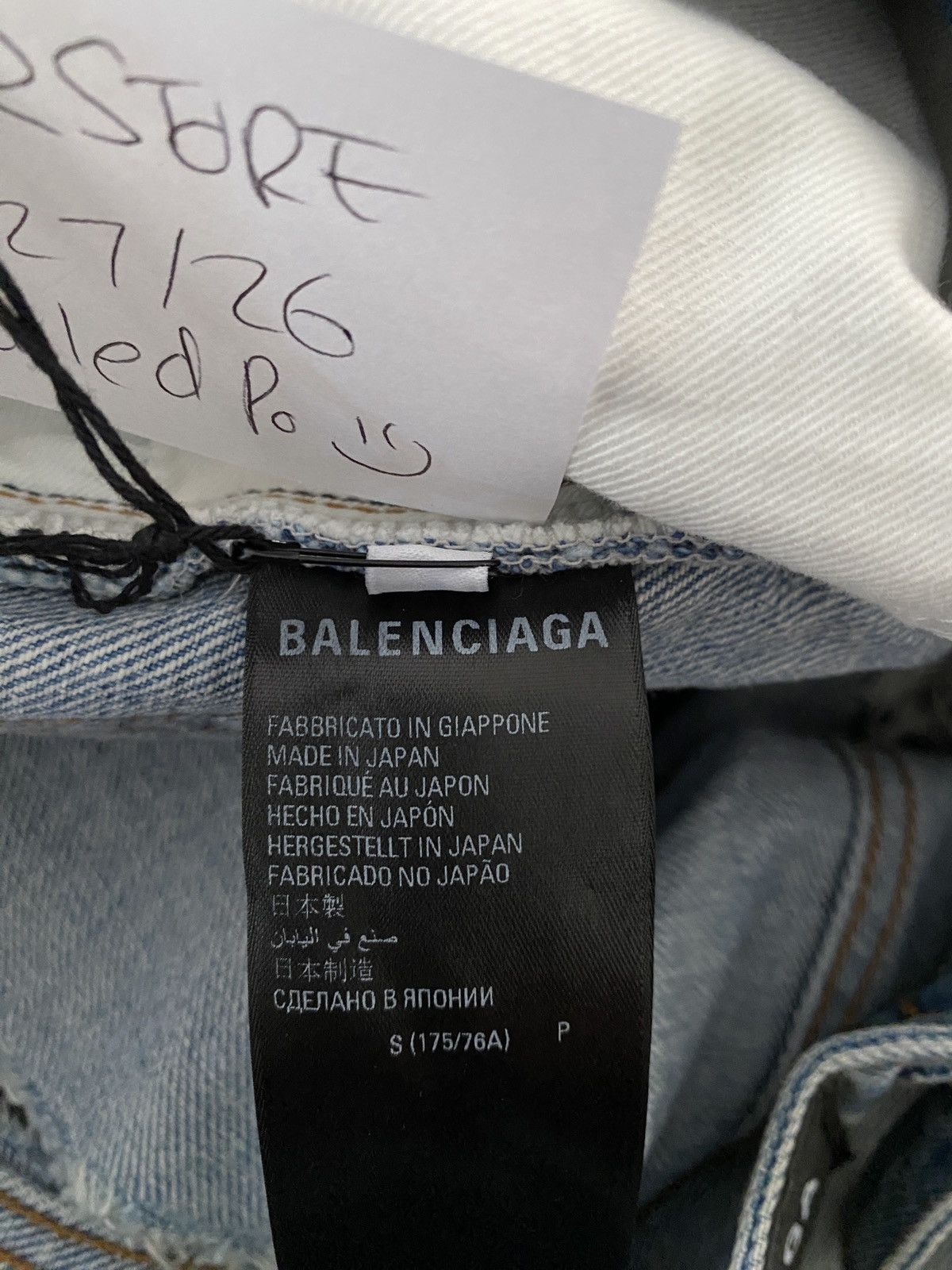Balenciaga BALENCIAGA Destroyed Super Large Baggy Blue Jean OG size S Size US 32 / EU 48 - 17 Thumbnail