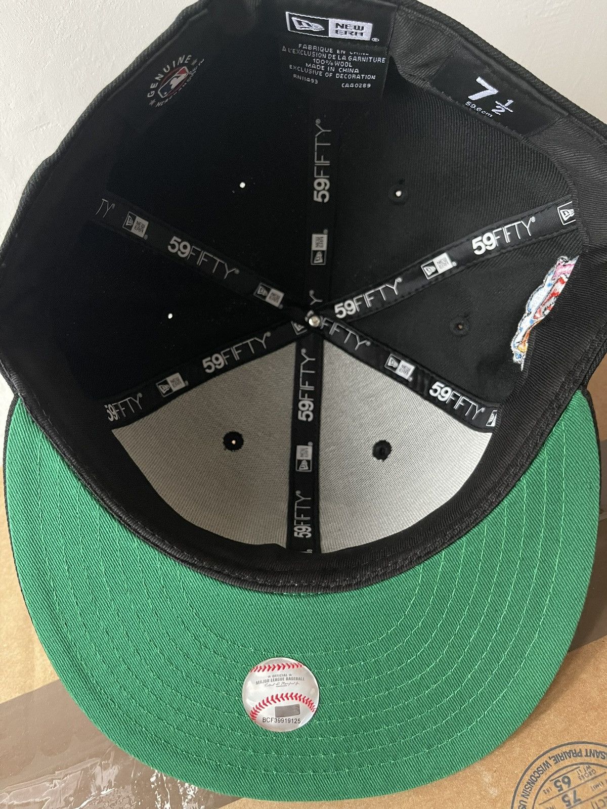 Joe Freshgoods × MLB × New Era JFG x New Era Chicago White Sox 59FIFTY Fitted hat 7 1/2 Size ONE SIZE - 5 Thumbnail