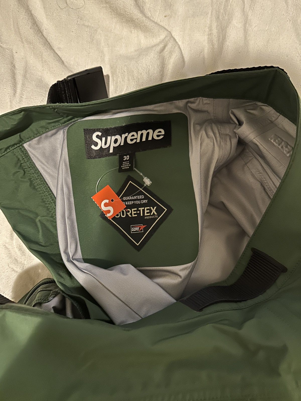 Supreme Supreme x Goretex Size US 30 / EU 46 - 4 Thumbnail