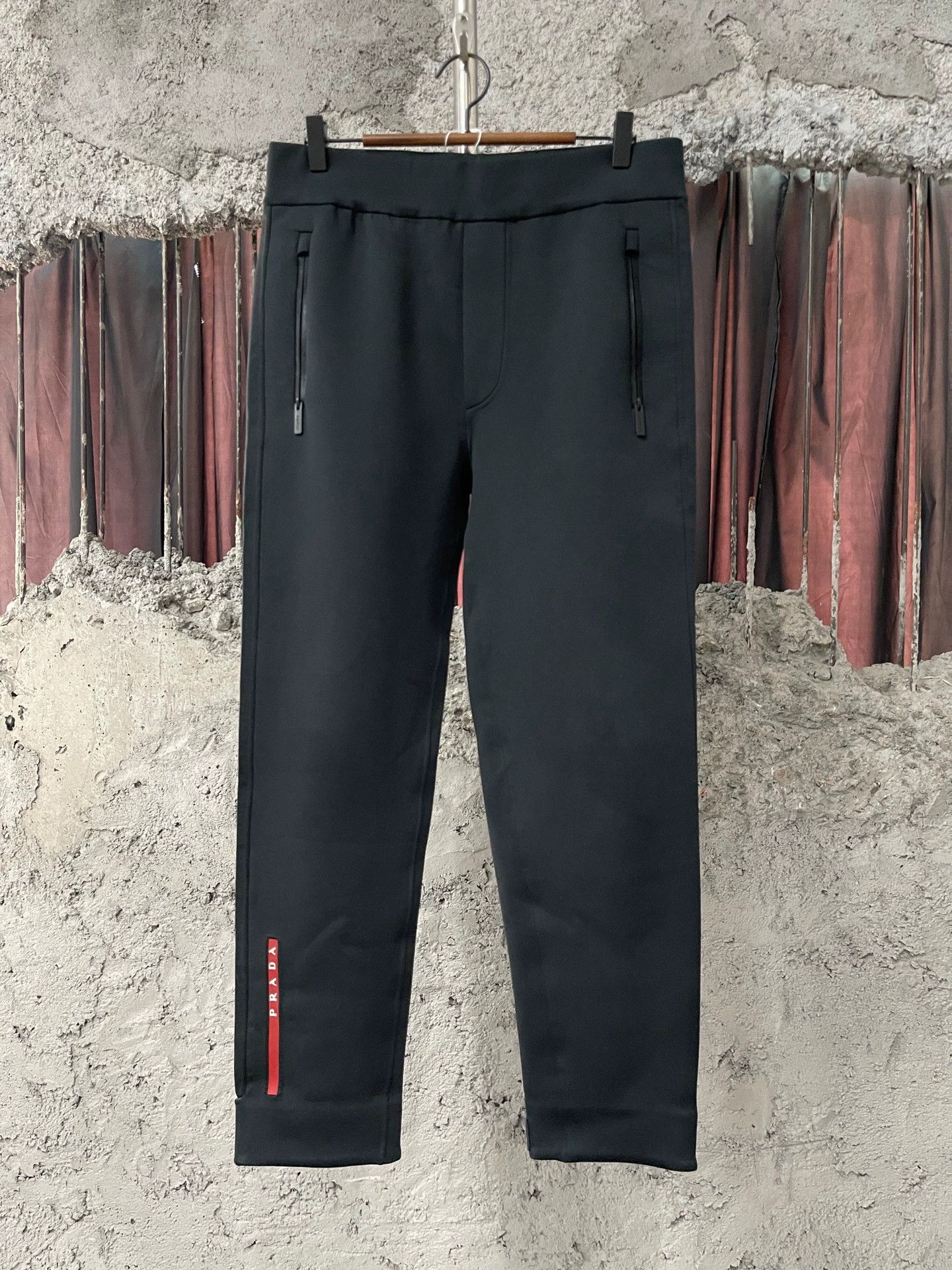 Prada Prada Red Label M 99 New Pants Size US 32 / EU 48 - 1 Thumbnail