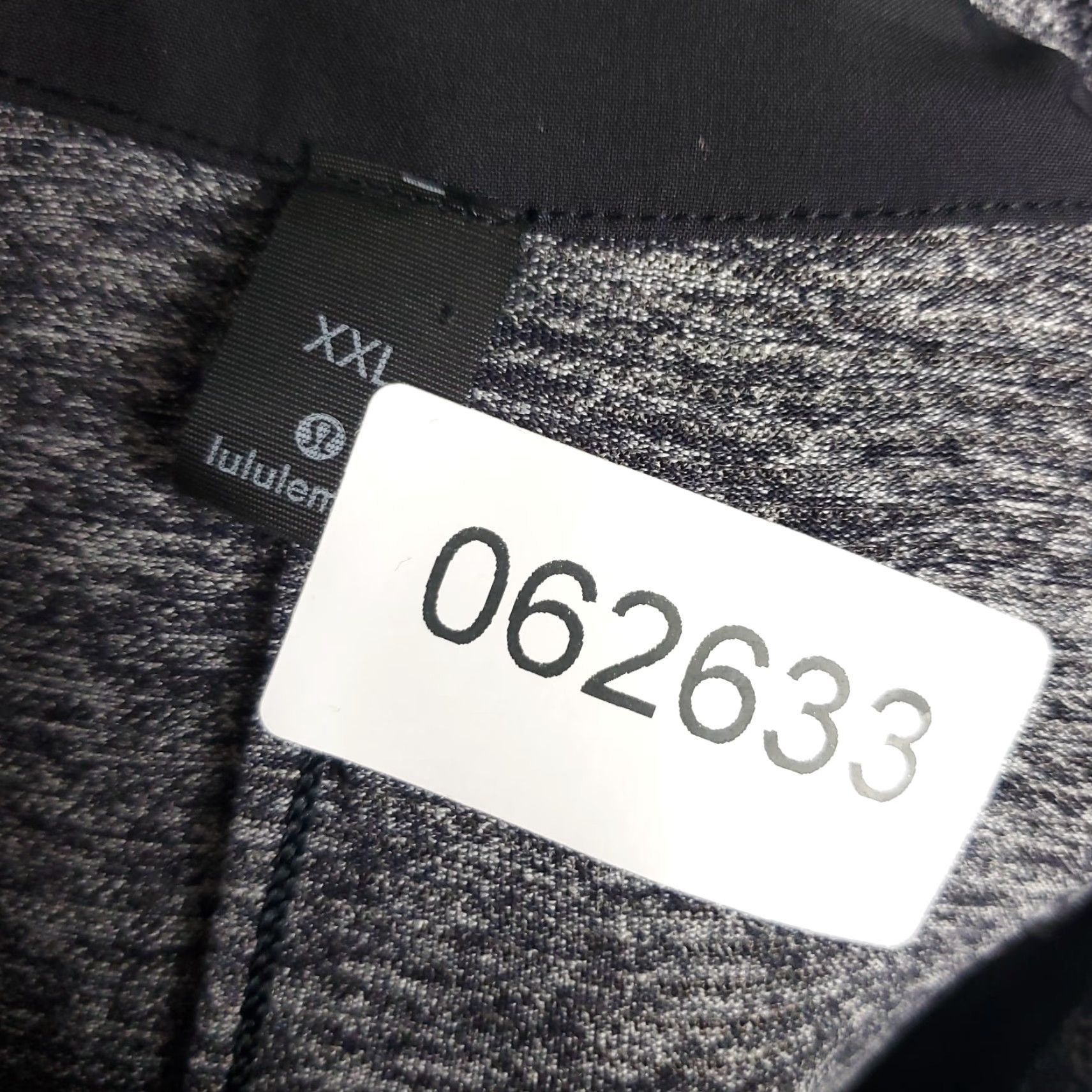 Lululemon Lululemon Polo Shirt Mens 2XL Gray Short Sleeve Polo Shirt Golf Activewear Casual Formal Business Size US XXL / EU 58 / 5 - 8 Thumbnail