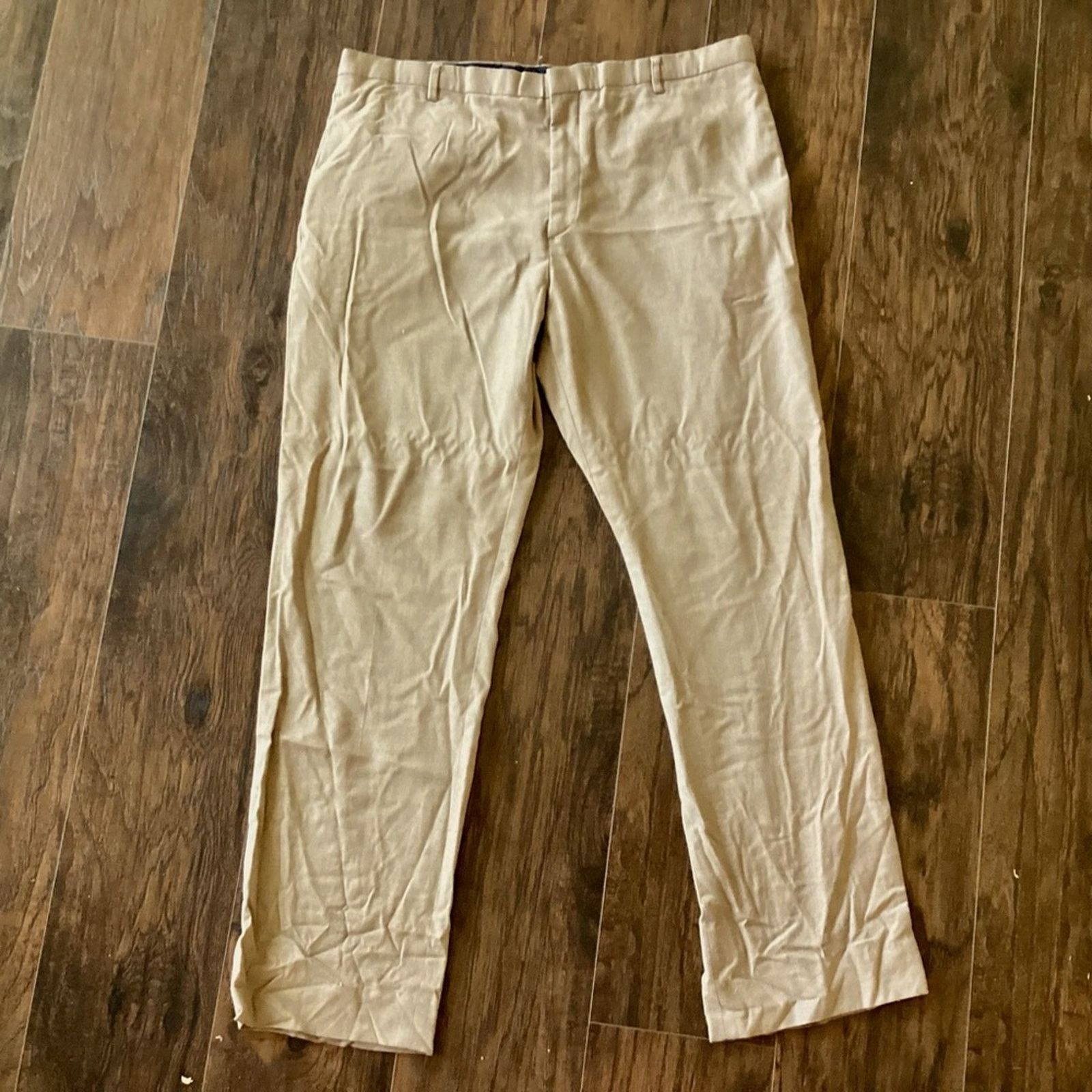 Banana Republic Banana Republic Khaki Pants, 38x32 Size US 38 / EU 54 - 1 Thumbnail