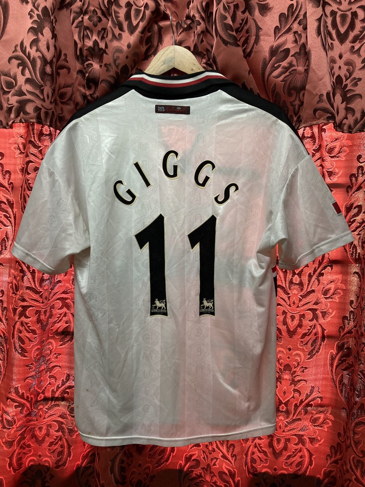 Japanese Brand × Vintage Vintage Ryan Gigs #11 jersey Size US M / EU 48-50 / 2 - 3 Thumbnail
