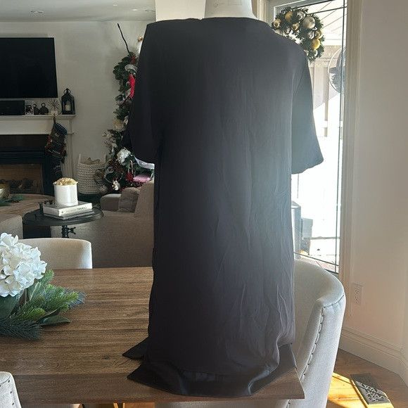 By Malene Birger BY MALENE BIRGER V neck black short sleeve shift dress Size L / US 10 / IT 46 - 6 Thumbnail