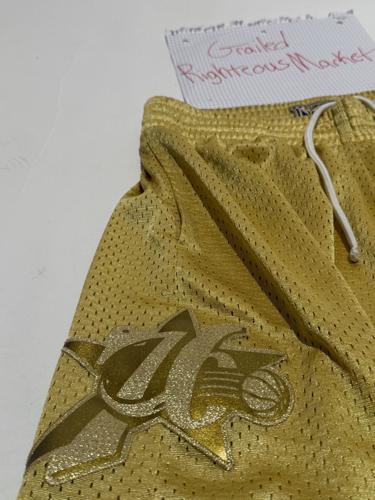 Mitchell & Ness 2000-2001 Philadelphia 76ers Shorts Size US 34 / EU 50 - 2 Thumbnail