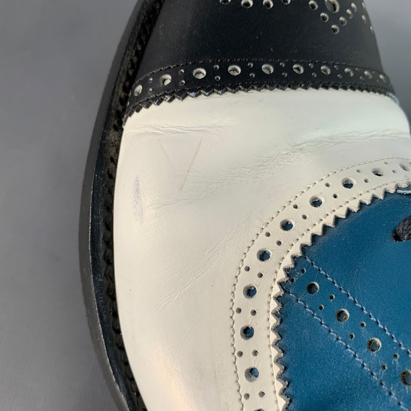 Robert Clergerie 9 Black White Blue Leather Perforated Spectator Lace-Up Size US 9 / EU 42 - 13 Thumbnail