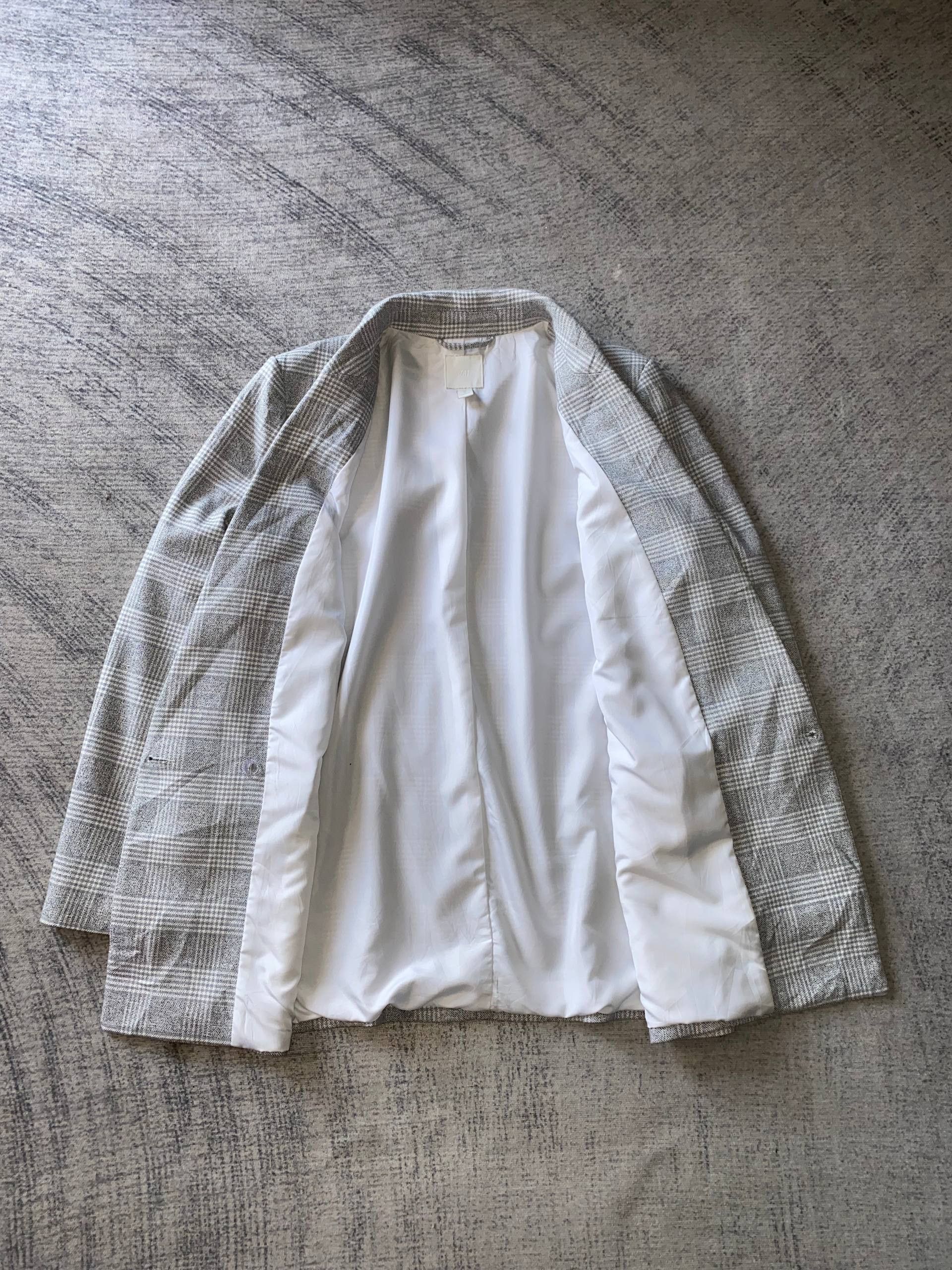 H&M H&M Double Breasted Checkered Blazer Size M / US 6-8 / IT 42-44 - 6 Thumbnail