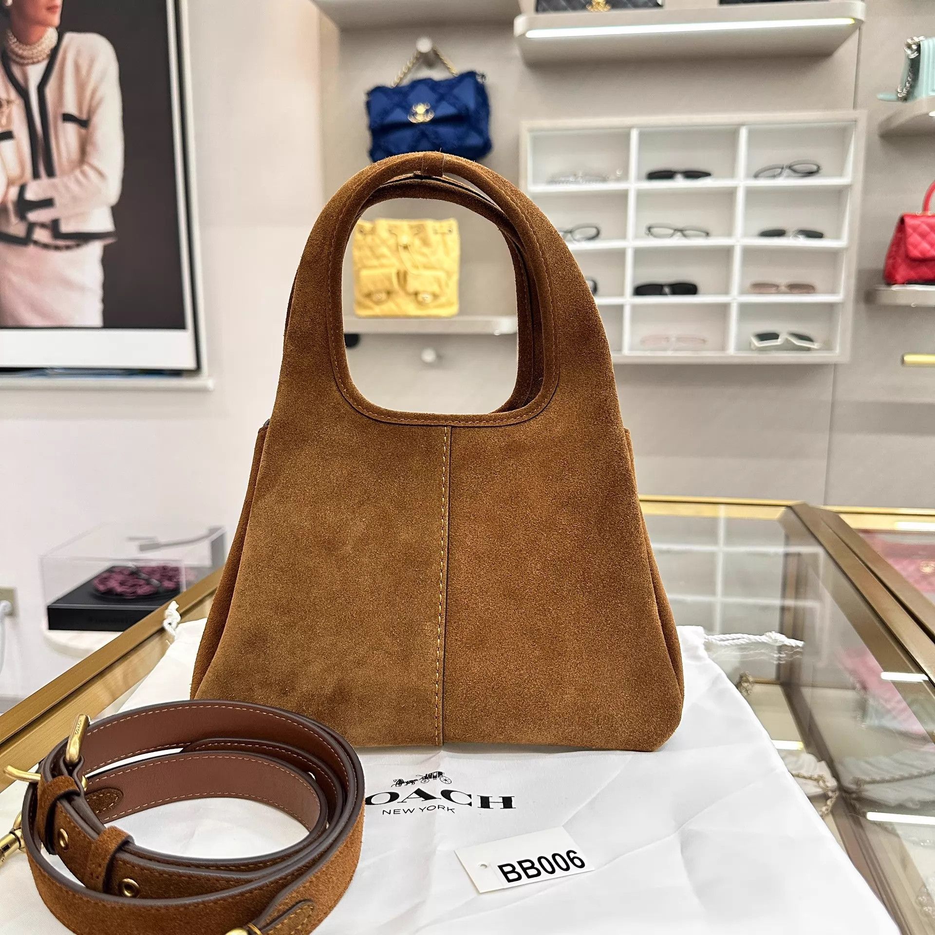 Coach Coach Lana23 Suede Tote 23x14x18 Size ONE SIZE - 2 Thumbnail