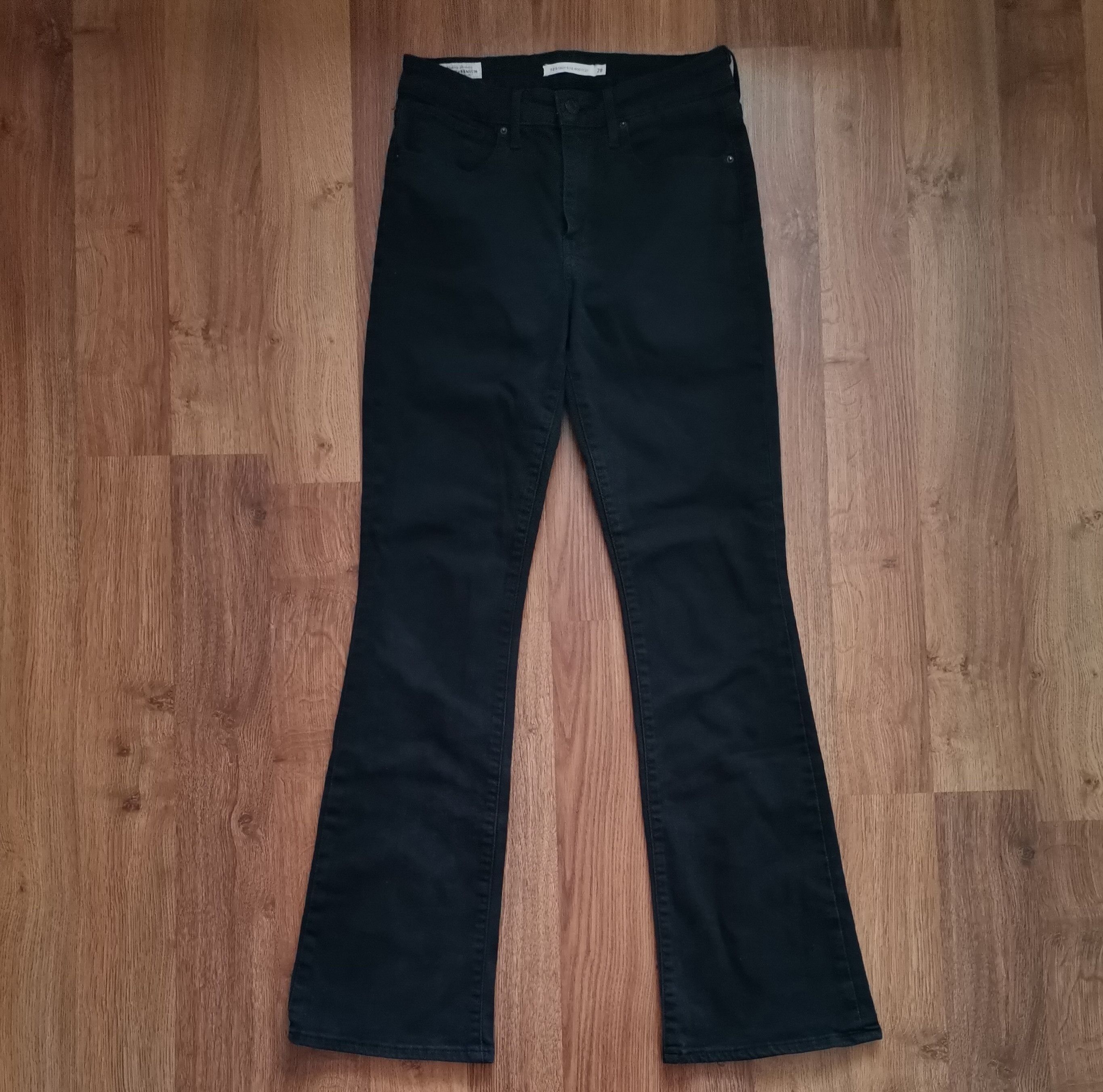 Levi's Levi's Women's 725 Bootcut Jeans Size 28" / US 6 / IT 42 - 1 Thumbnail