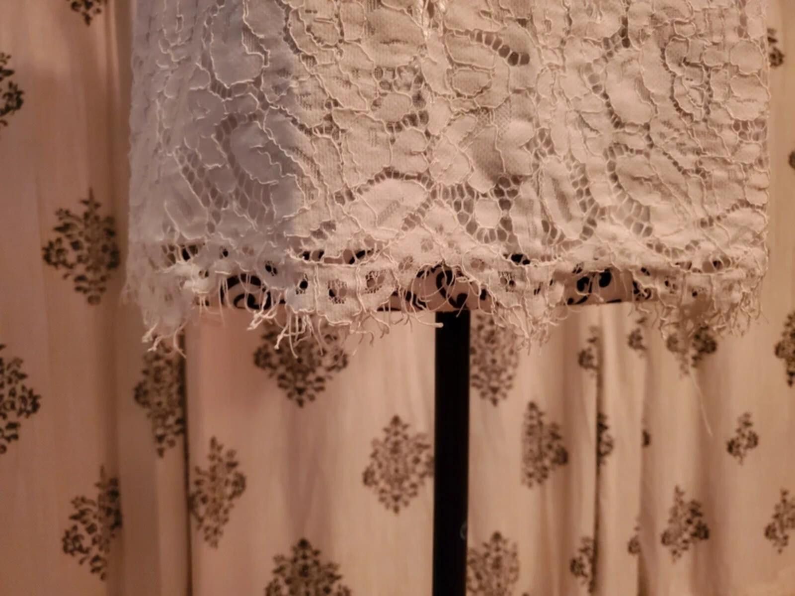 Other Beautiful Lace Top Size M / US 6-8 / IT 42-44 - 2 Thumbnail