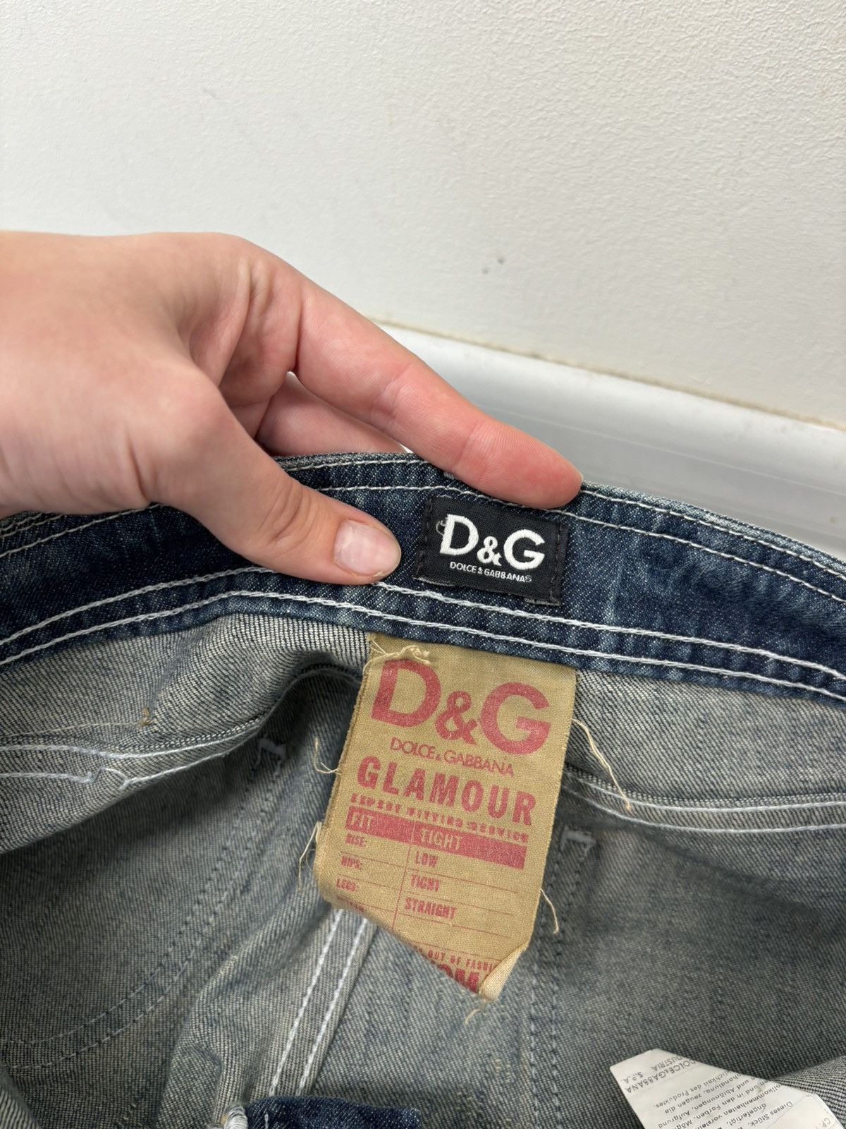 Dolce & Gabbana Vintage Dolce & Gabbana Glamour Women’s Cropped Denim Jeans Size 26" / US 2 / IT 38 - 13 Thumbnail