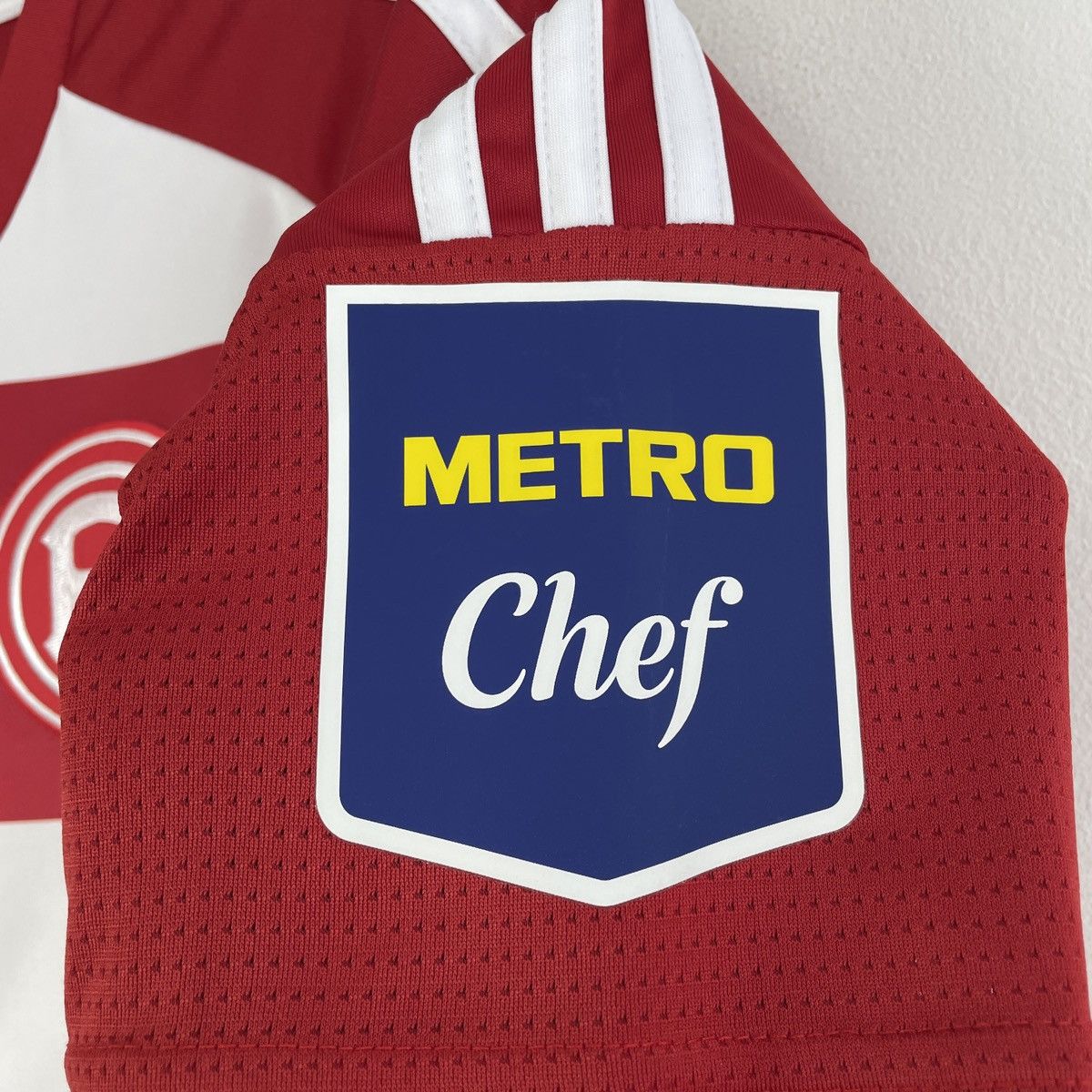Adidas Fortuna Düsseldorf Home Jersey Shirt Men 2023/2024 size S Size US S / EU 44-46 / 1 - 5 Thumbnail
