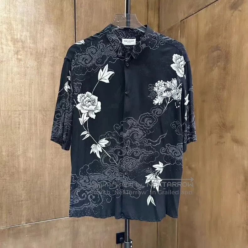 Saint Laurent Paris Saint Laurent Black Floral Silk Shirt. Size US XXS / EU 40 - 2 Thumbnail