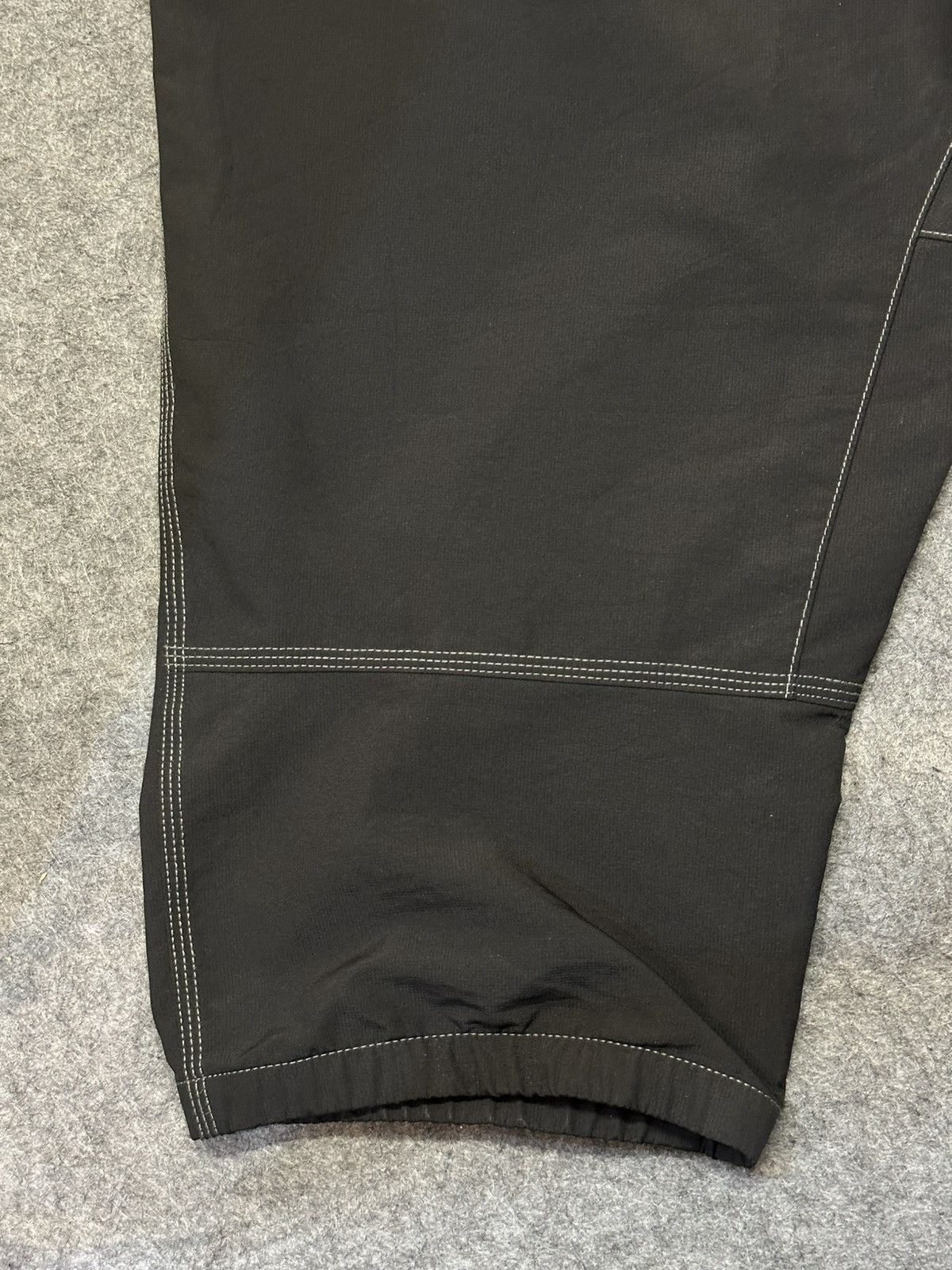 Adidas Adidas black three-quarter length training pants. Size US 31 - 7 Thumbnail