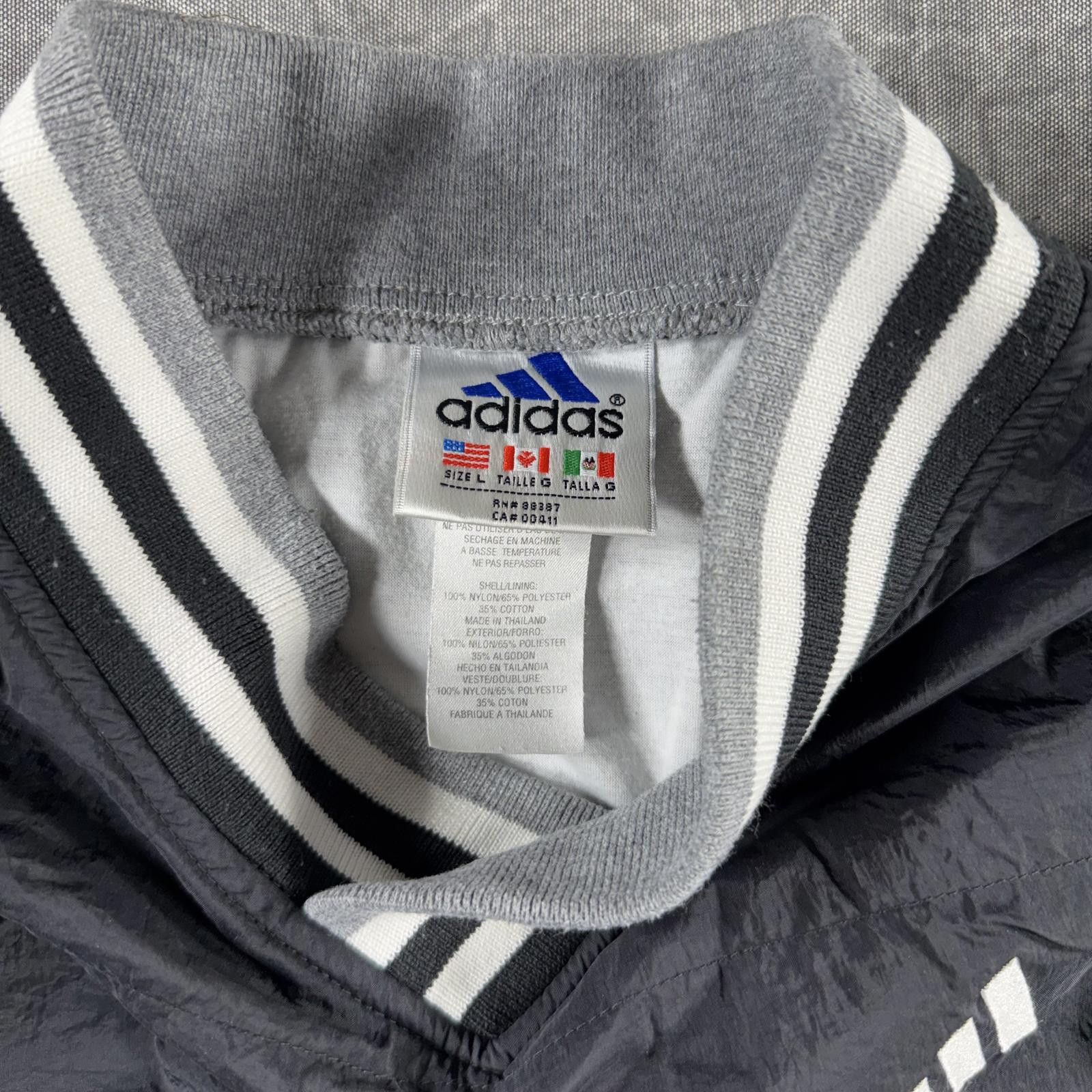 Adidas Adidas Jacket Men's L Black Windbreaker Zipper Pocket VTG Size US L / EU 52-54 / 3 - 4 Thumbnail