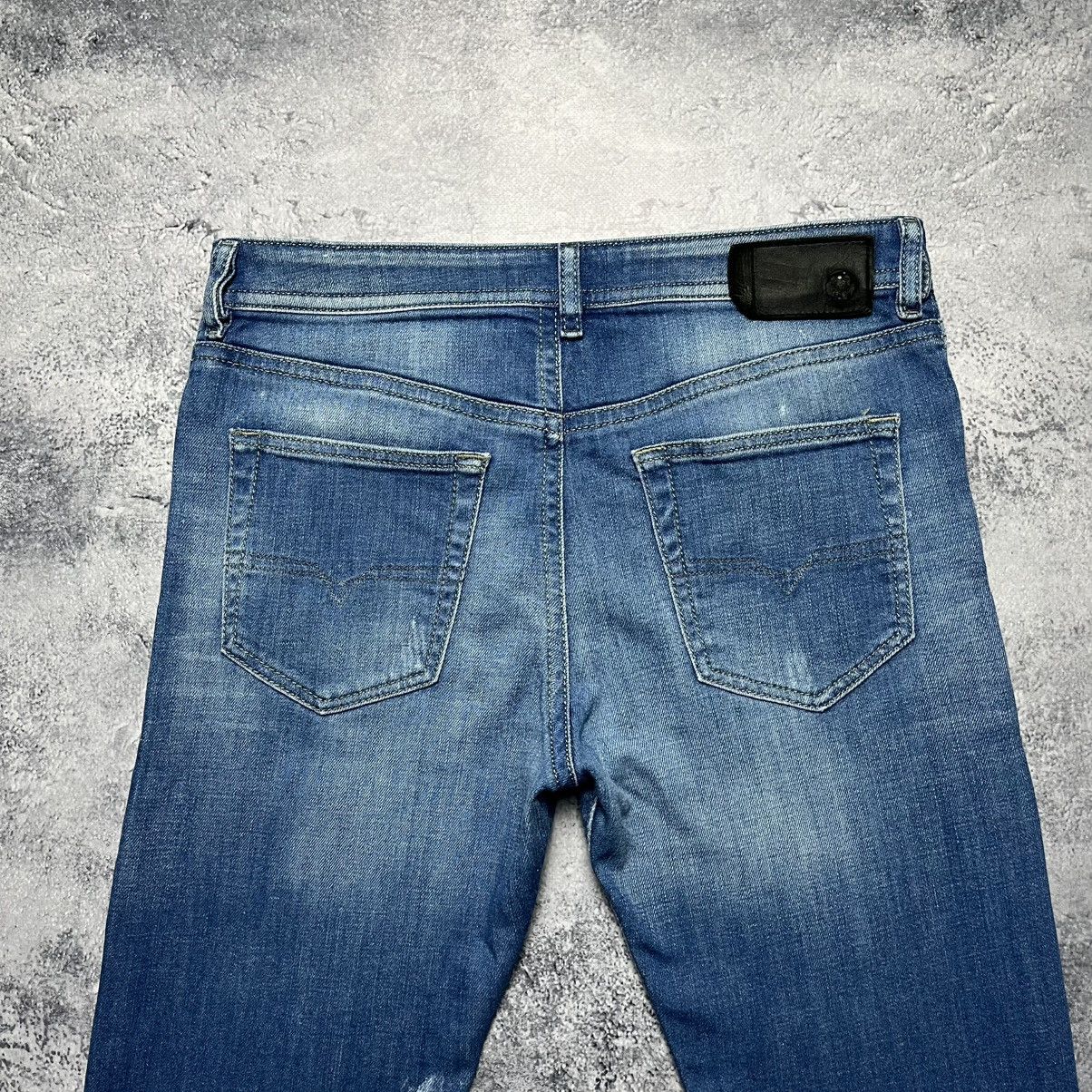Diesel Vintage Diesel Distressed Denim Jeans Buster Streetwear Y2K Size US 32 / EU 48 - 18 Thumbnail