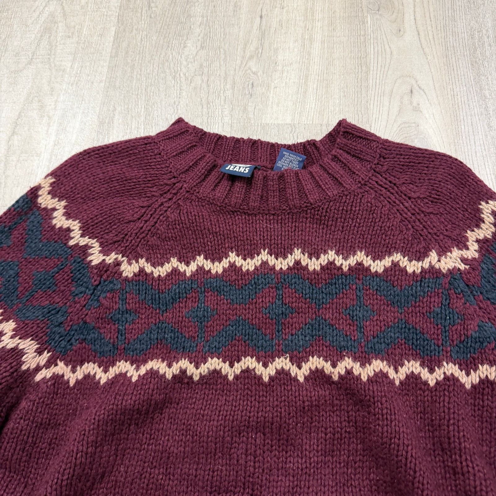 Vintage Vintage Geometric Knit Sweater Men's Medium Fair Isle Red Size US M / EU 48-50 / 2 - 3 Thumbnail