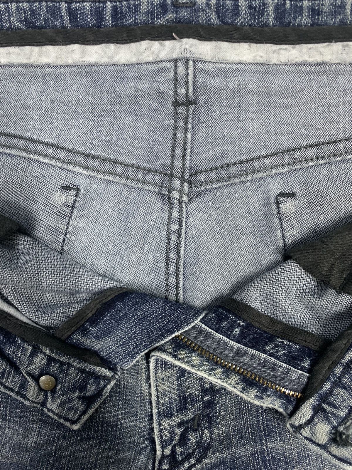 Japanese Brand Vintage Y2K Japanese Brand Frayed Leg Baggy Distressed Jeans Size US 34 / EU 50 - 5 Thumbnail
