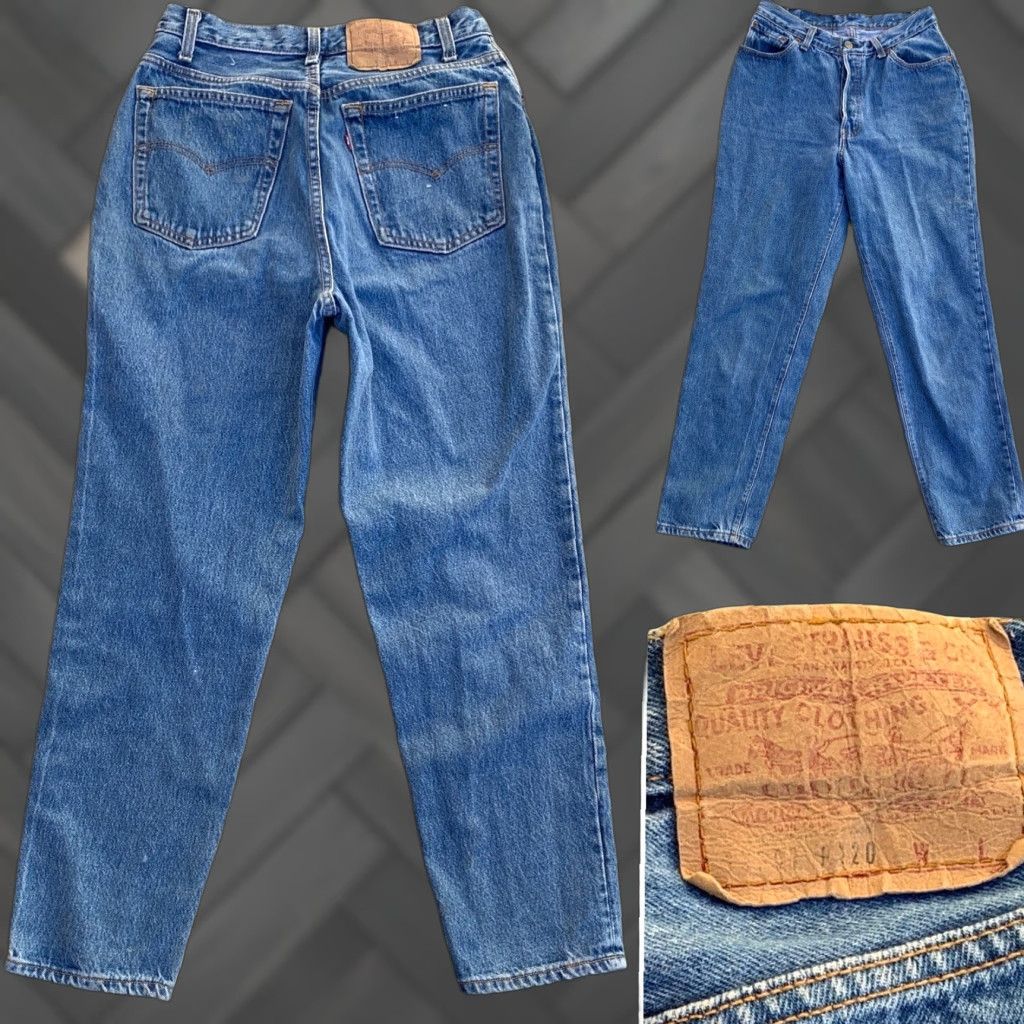 Levi's VINTAGE Levi's 501 Jeans Juniors For Her Size 13 29.5 in Waist 29 in Inseam Blue 5-Pocket Denim 100% Cotton Button Jeans Womens Boys Girls Size 34" / US 12 / IT 48 - 1 Thumbnail
