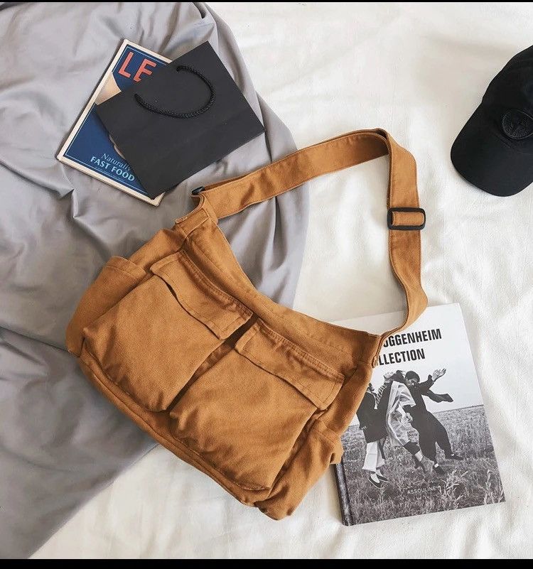 Shoulder Messenger Bag in Brown, Women's