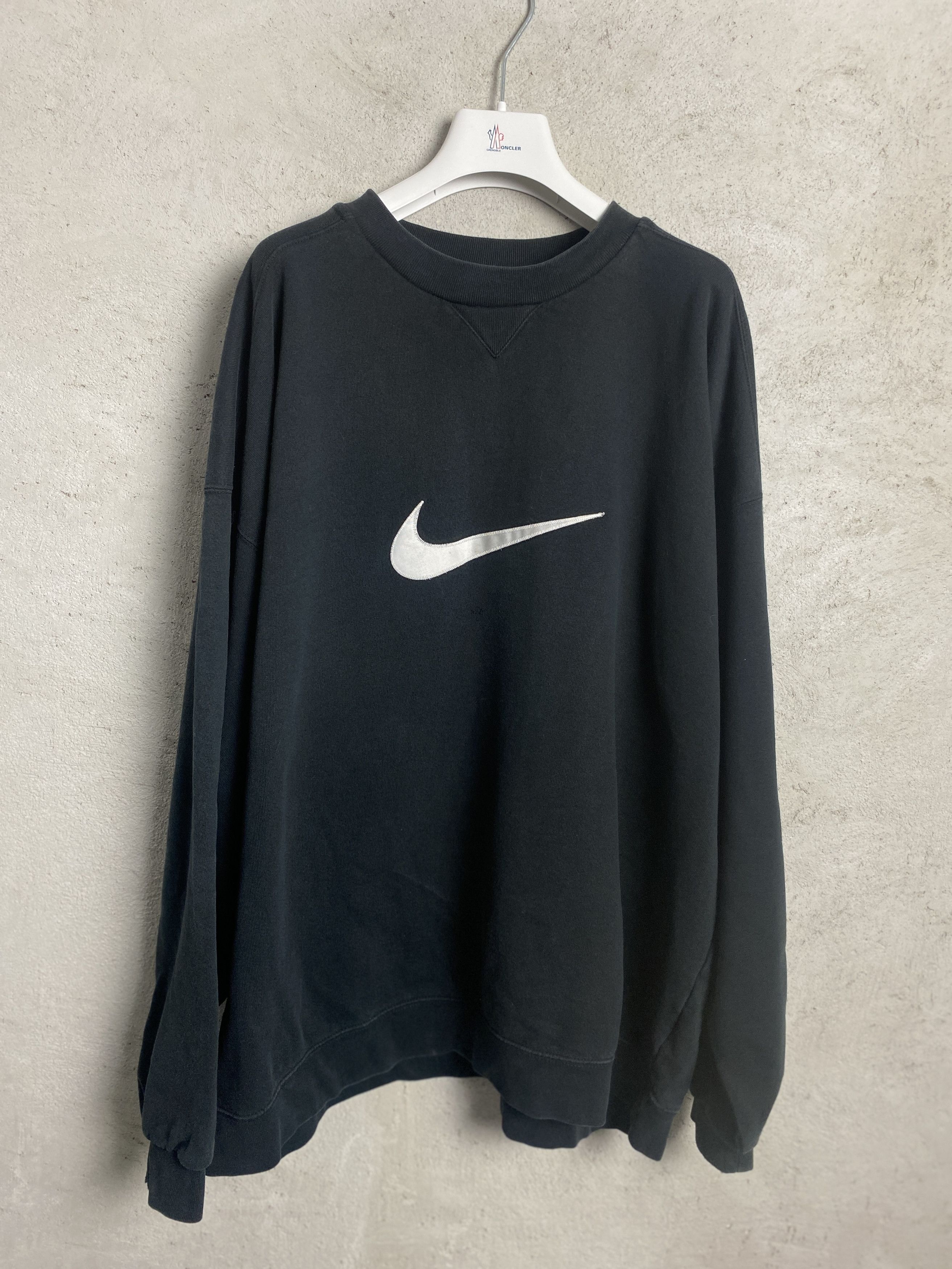 Nike Nike big swoosh sweatshirt crewneck 90s vintage Size US XL / EU 56 / 4 - 1 Thumbnail