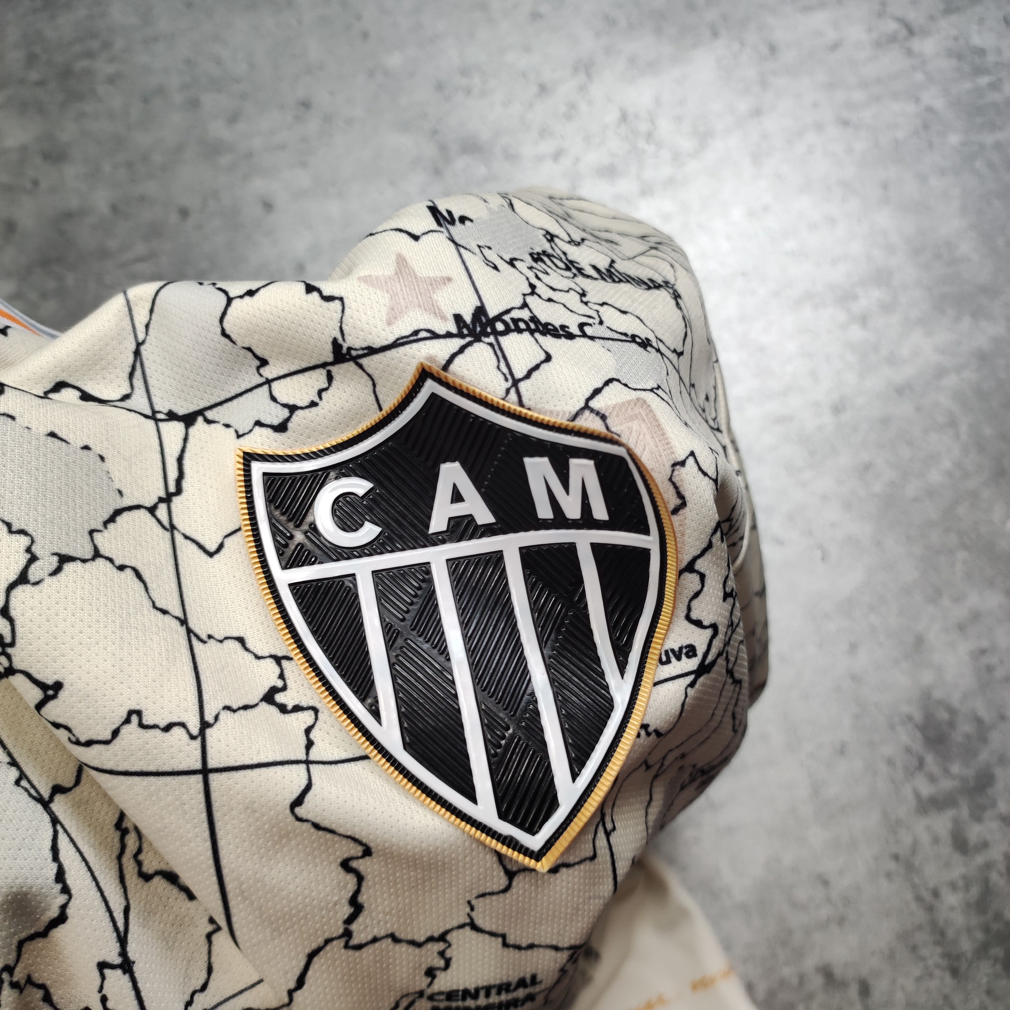 Other RARE Brazil Atletico Mineiro Third Limited Edition Jersey Size US M / EU 48-50 / 2 - 7 Thumbnail