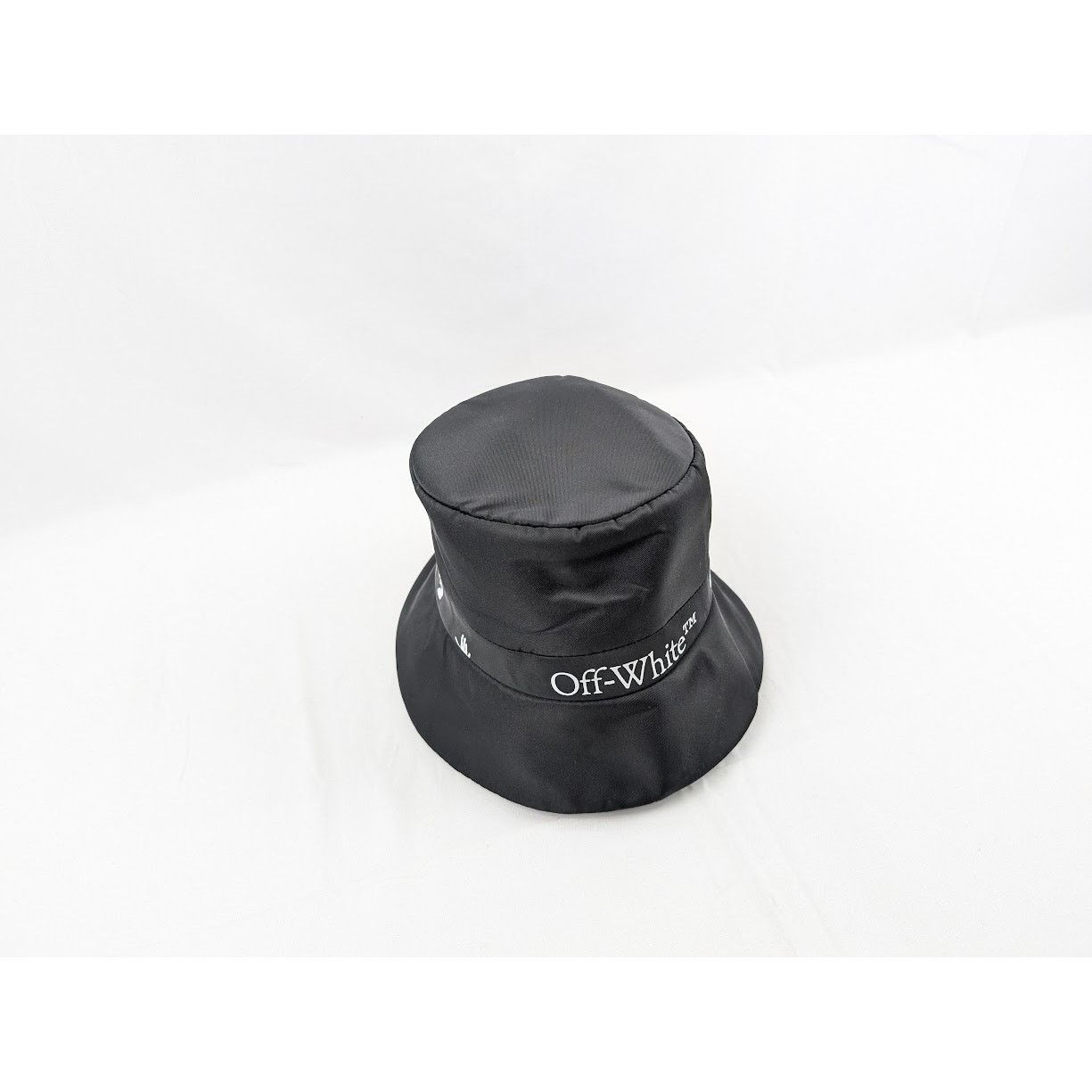 Off-White o1rshd1 Size: OS Logo Viscose Rain Cap in Black / White Size ONE SIZE - 4 Thumbnail