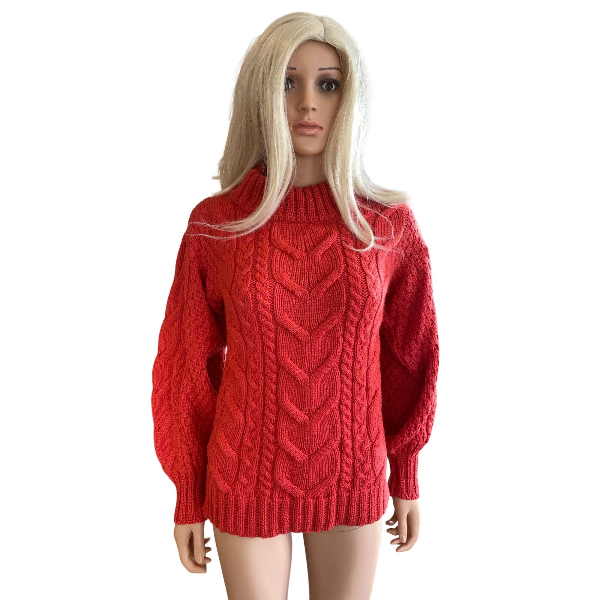 Other NWT Aran Woollen Mills Red Cable-knit Crew Neck Merino Sweat Size S / US 4 / IT 40 - 2 Thumbnail