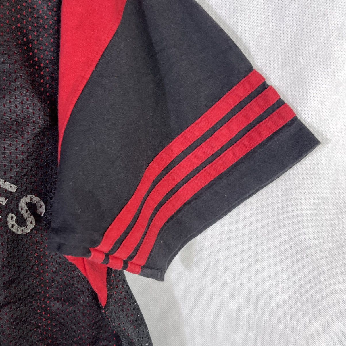 Adidas × RUN DMC × Vintage Vintage 90s Adidas Trefoil with Mesh Lining Tshirt Size US L / EU 52-54 / 3 - 9 Thumbnail