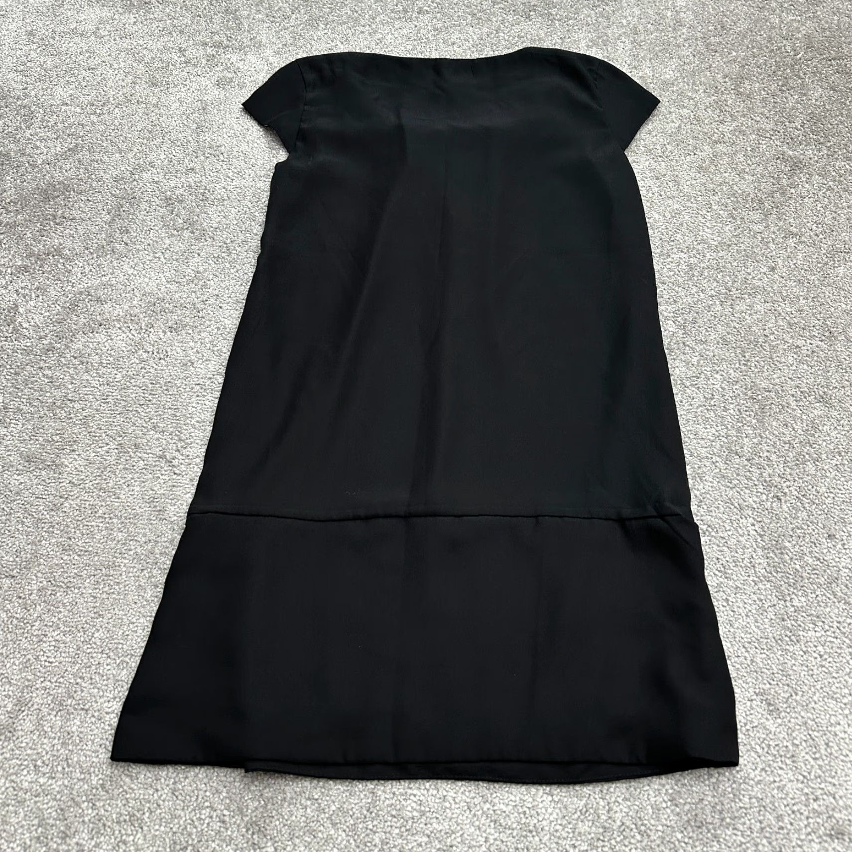 H&M H&M Shift Dress Knee Length Womens 6 Black Cap Sleeve Pleated Round Neck Work Size M / US 6-8 / IT 42-44 - 2 Thumbnail