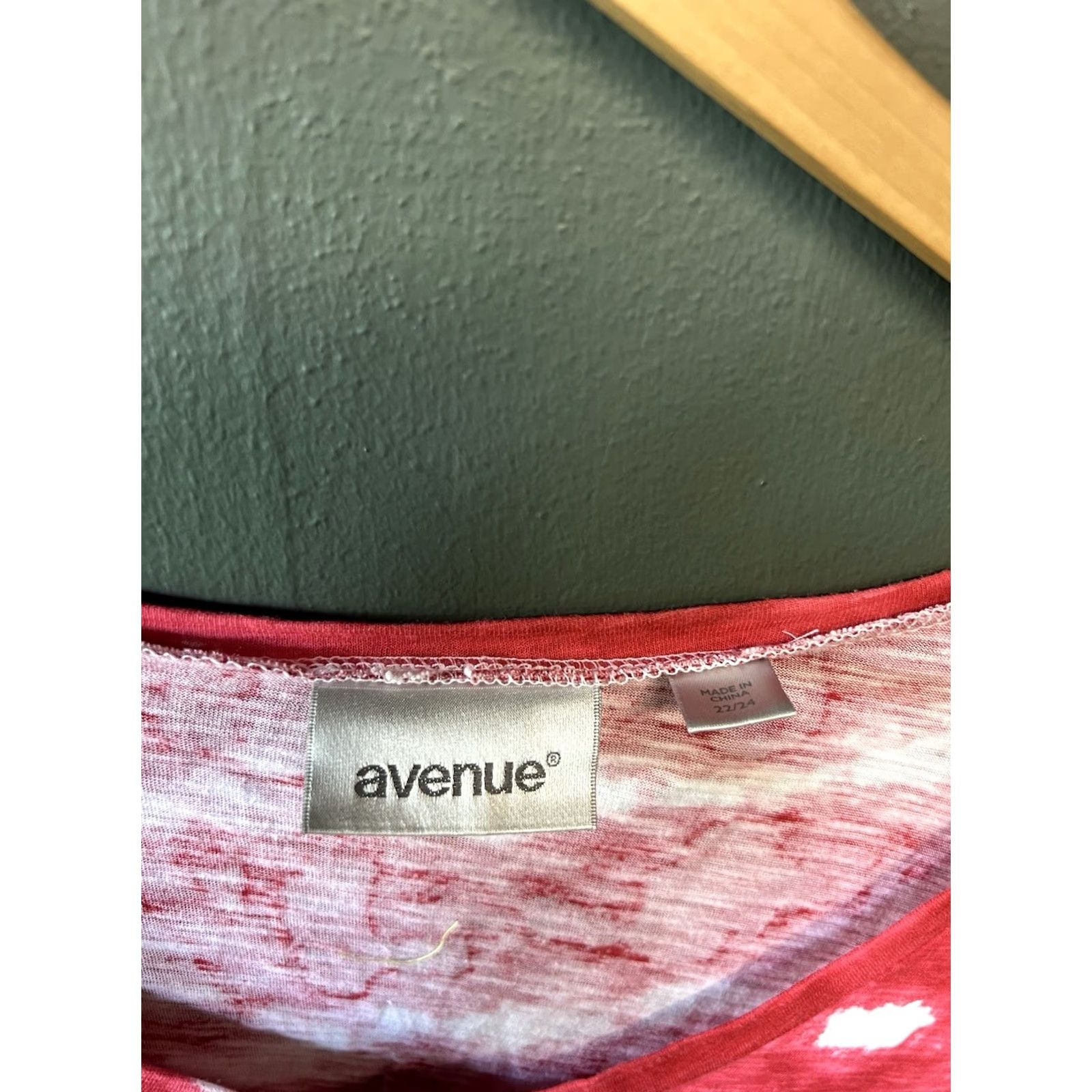 Avenue VINTAGE Avenue Womens Red Striped Short Sleeve T-shirt Plus Size 22/24 Women T-Shirt Red Striped Plus Size 22/24 Womens T-Shirt Size 3XL / US 20-22 - 3 Thumbnail