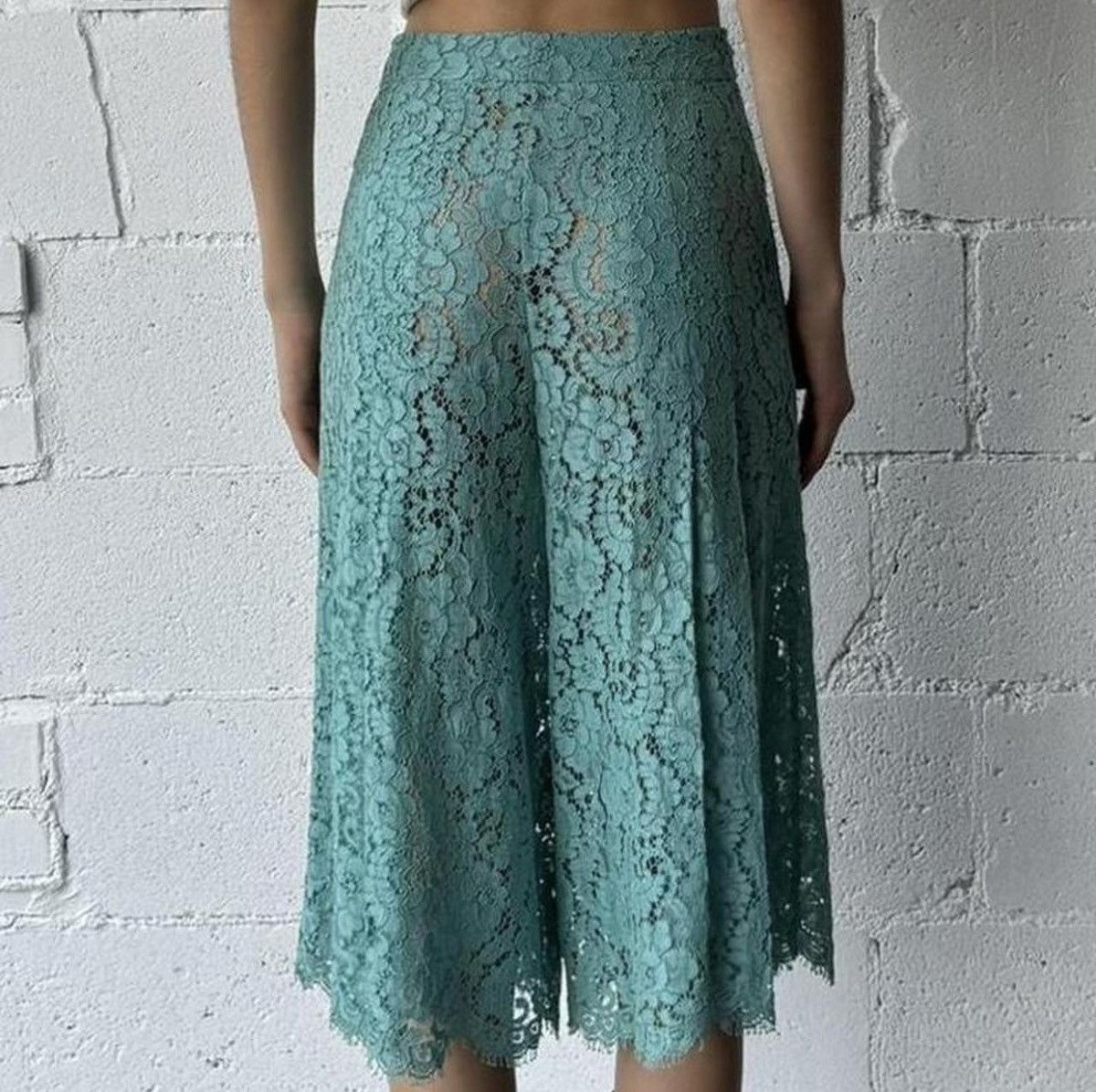 Chanel Lace Capri Size 24" / US 00 / IT 34 - 2 Thumbnail