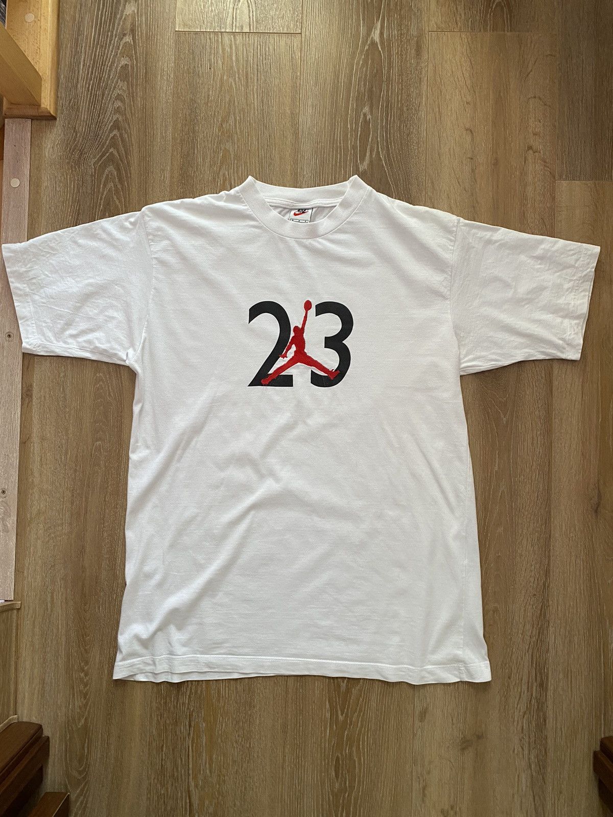 Nike Vintage NIKE JORDAN T Shirt Graphic Tee 90s Size US M / EU 48-50 / 2 - 1 Thumbnail