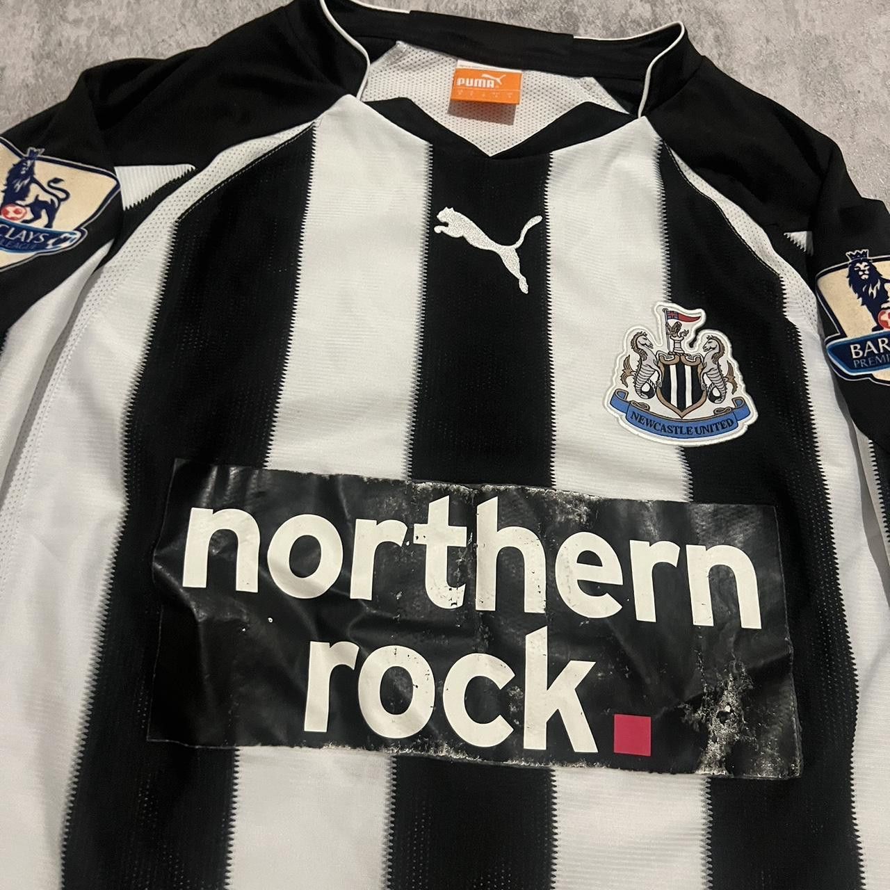 2010-11 Newcastle *9 Carroll Home Puma Football
